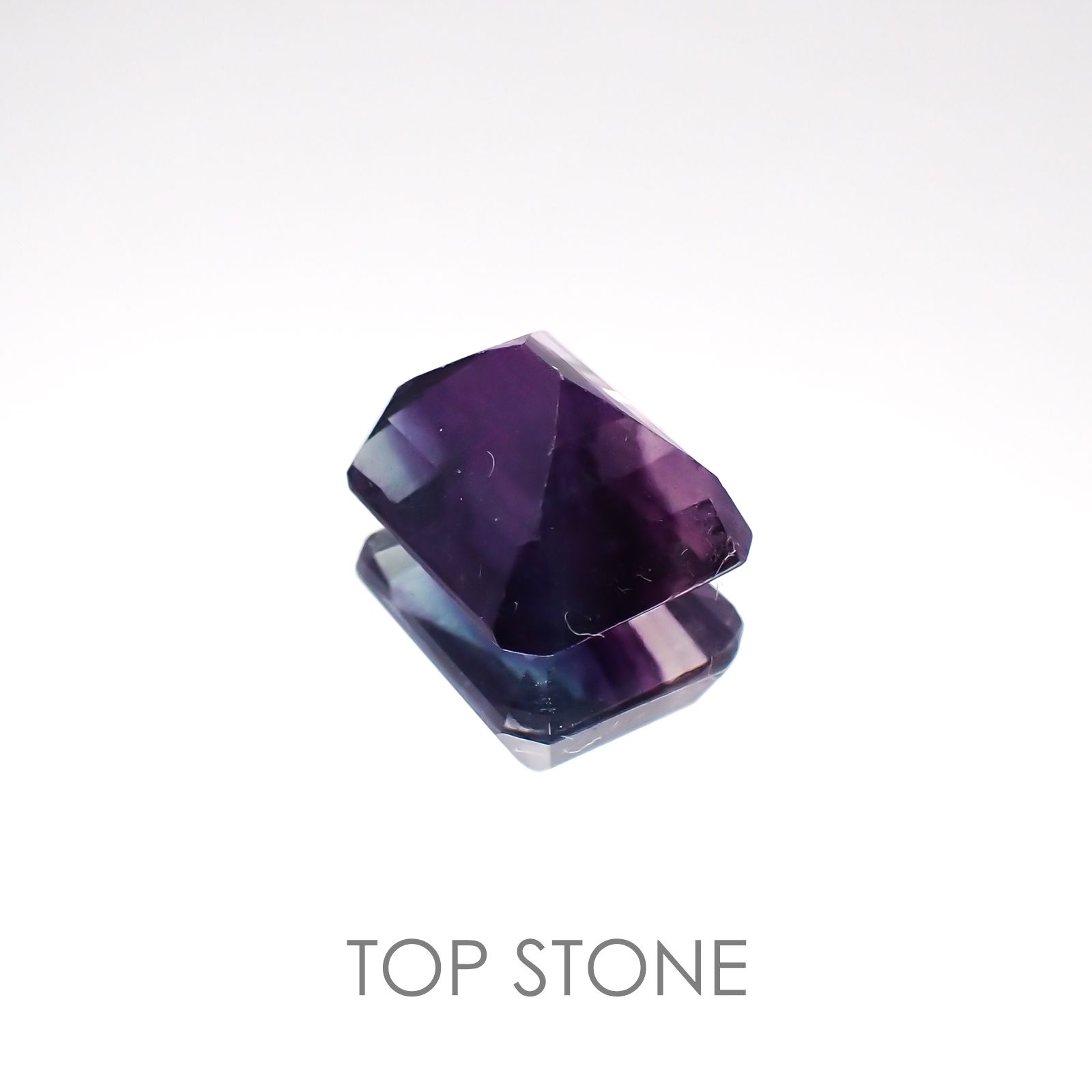 バイカラーフローライト ブラジル産 ルース 5.47ct[20128503]10.9×8.9mm前後