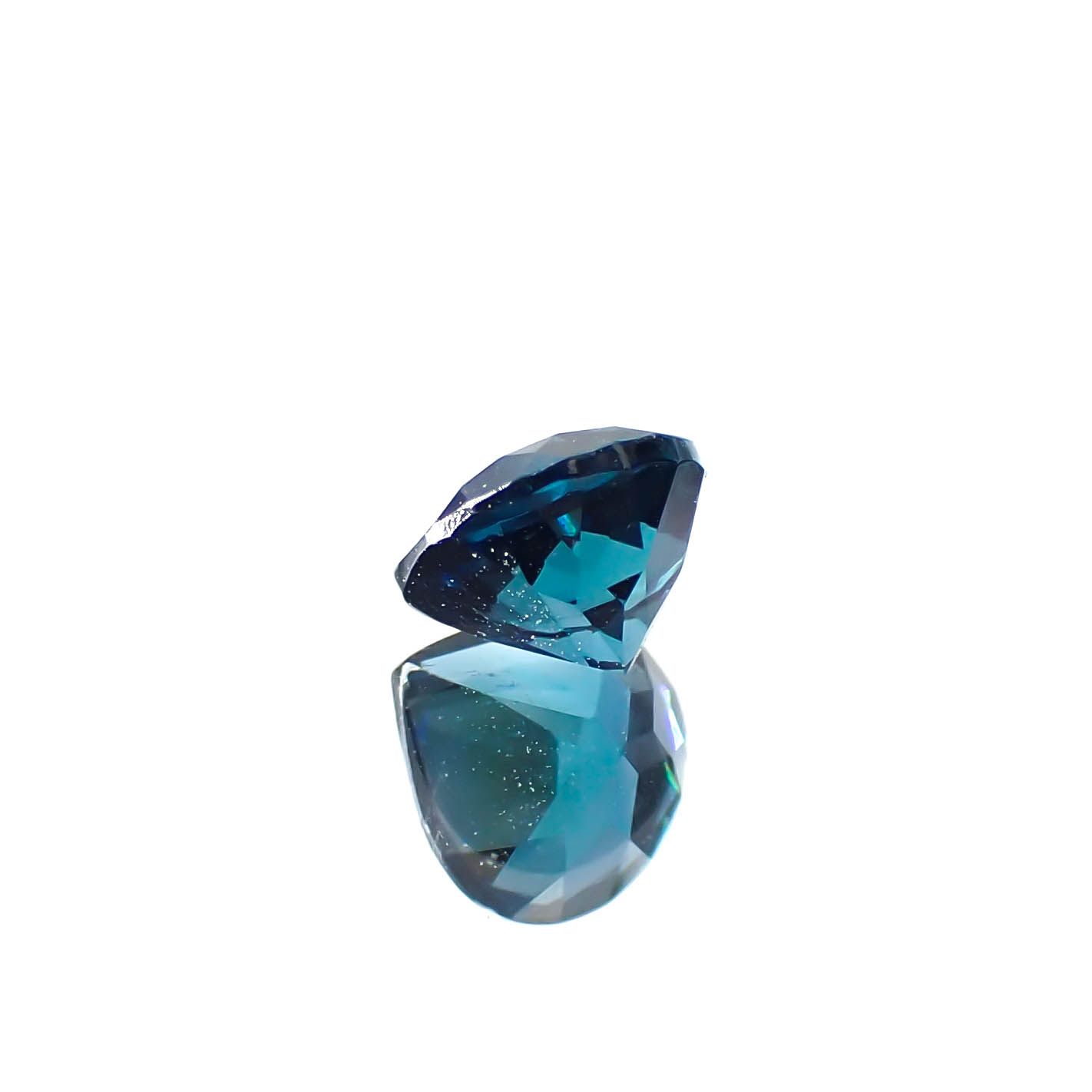インディゴライト ブラジル産 0.52ct / 5.2x5.2mm前後 [250931099]