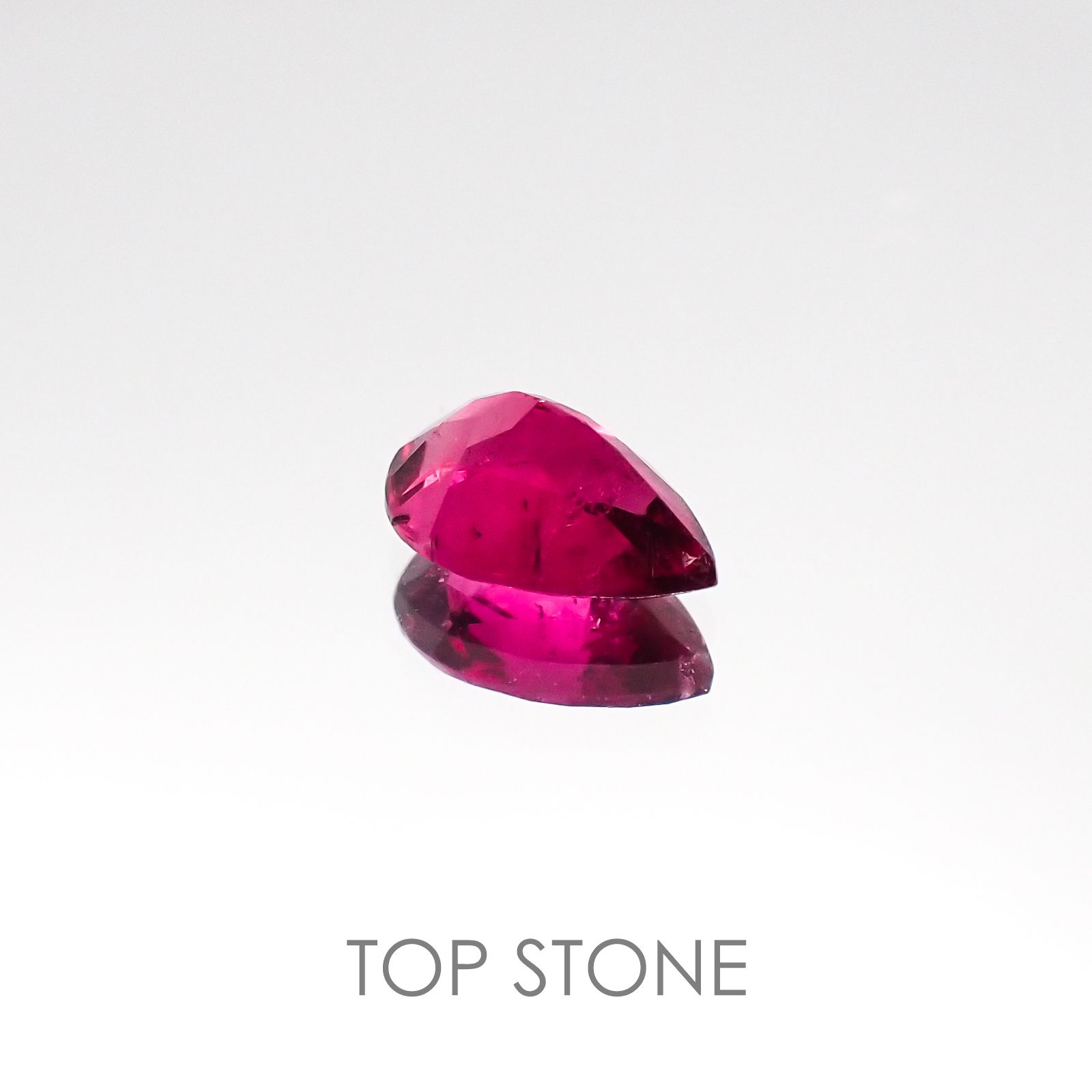 ルベライト ブラジル産 ルース 0.64ct[20084917]7×4.8mm前後