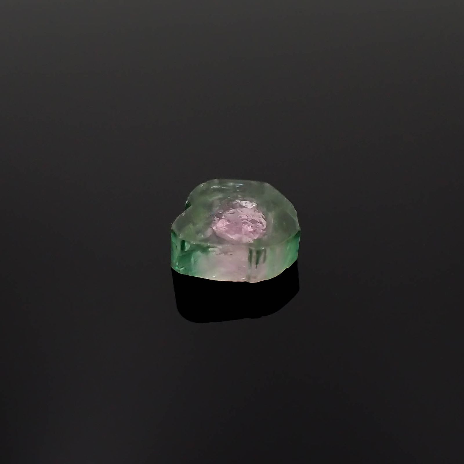 ウォーターメロントルマリン 原石スライス コンゴ民主共和国産 1.55ct[230321305]7.5x7.2mm前後
