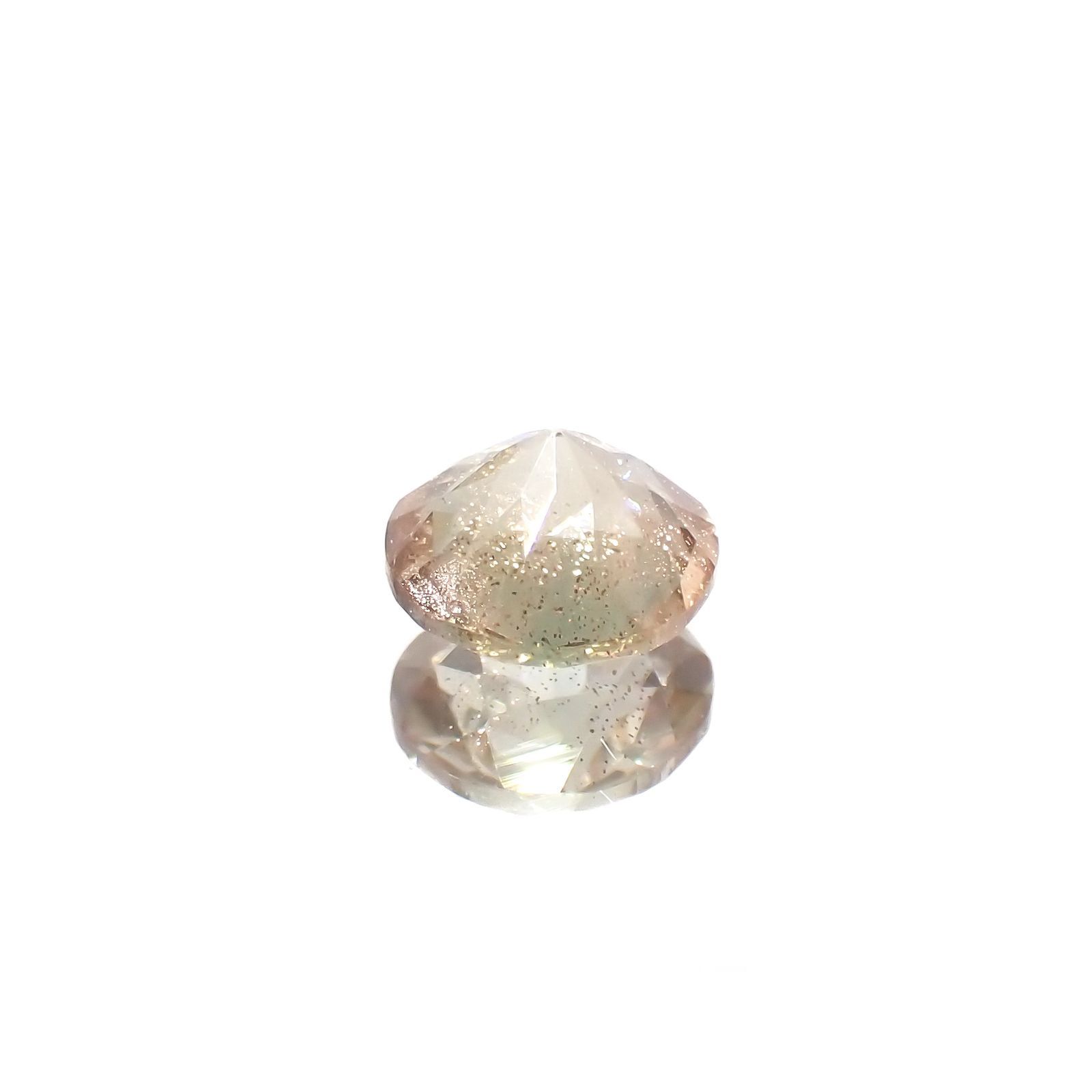 バイカラーオレゴンサンストーン アメリカ・オレゴン州産 0.78ct / 6.1x6mm前後 [230220680]