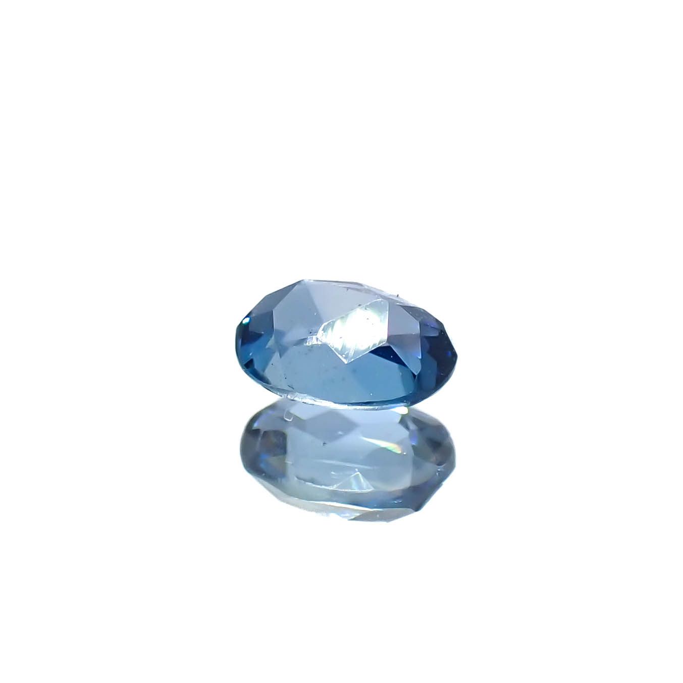 タトゥーアクアマリン ブラジル・ミナスジェライス州タトゥー鉱山産 0.22ct[240226072]4.3x3.4mm前後