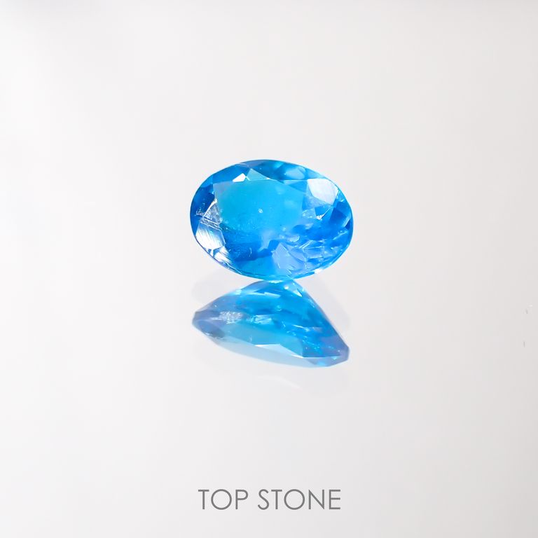 ネオンブルーアパタイト(宝石名アパタイト) マダガスカル産 0.77ct 