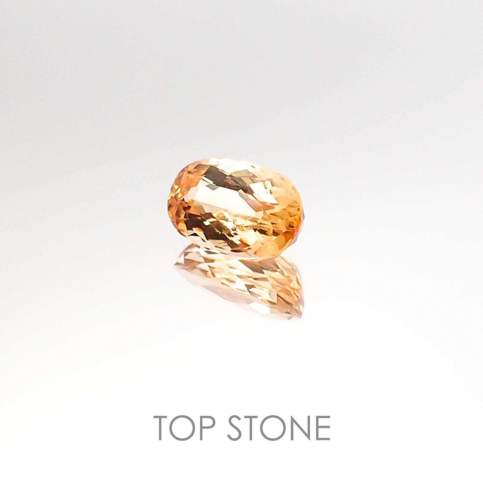インペリアルトパーズ ブラジル産 ルース 1.5ct[20106517]8.2×5.3mm前後