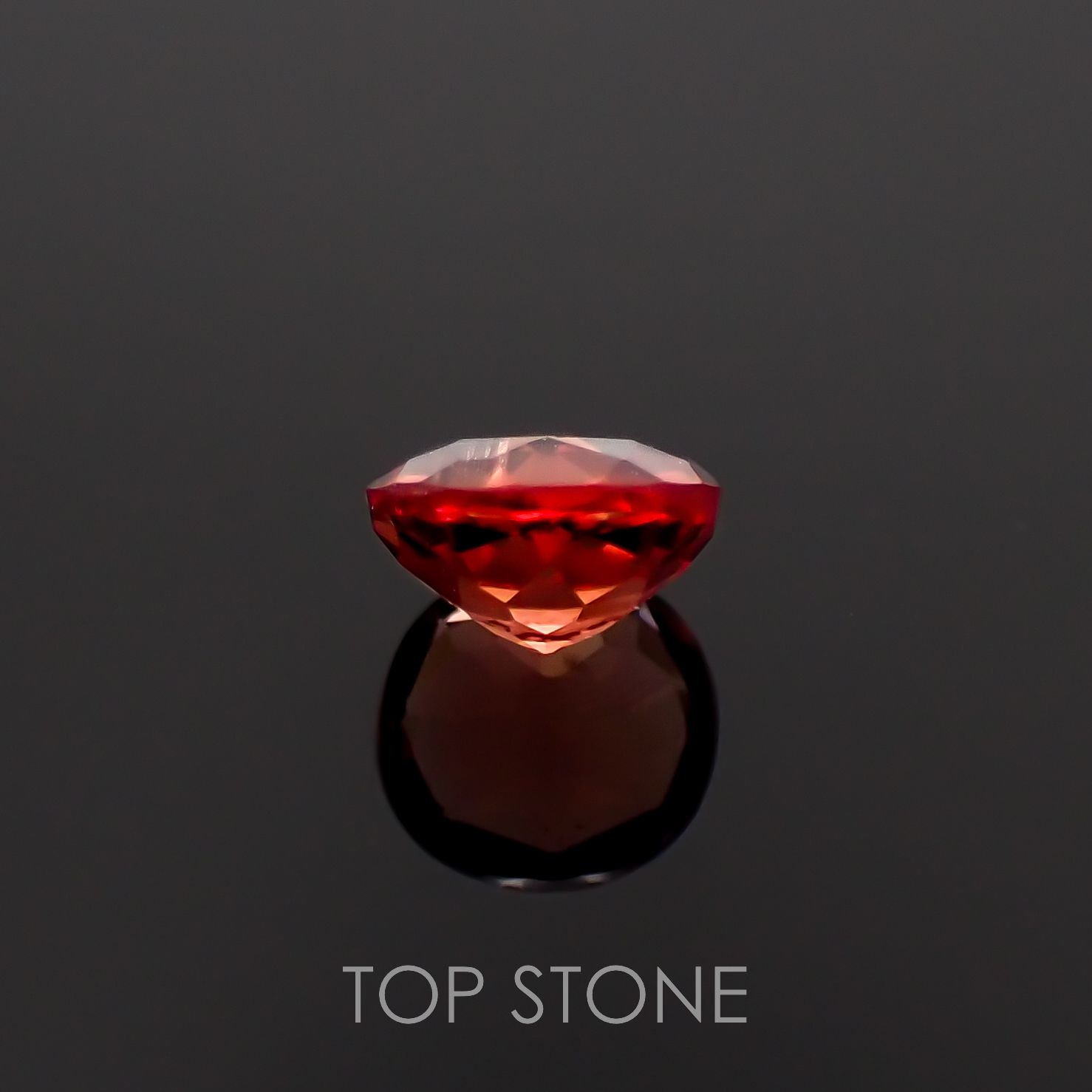 オレゴンサンストーン アメリカ・オレゴン州産 0.46ct[230119979]5.1x5mm前後