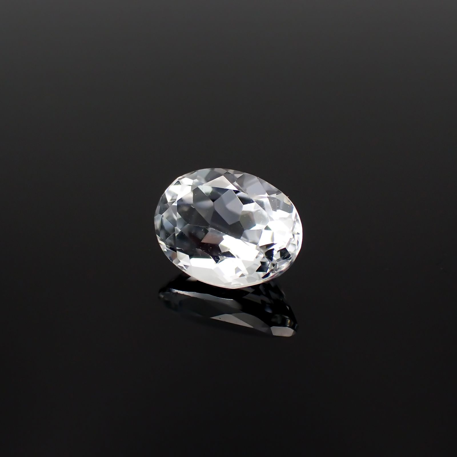 ゴッシェナイト パキスタン・ヒマラヤ産 1.01ct[230421832]7.7x5.8mm前後