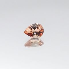 <ランダムセレクト1個販売> アンダリュサイト ペアシェイプカット モザンビーク産 0.15ct前後[20096136-PAC]4×3mm前後