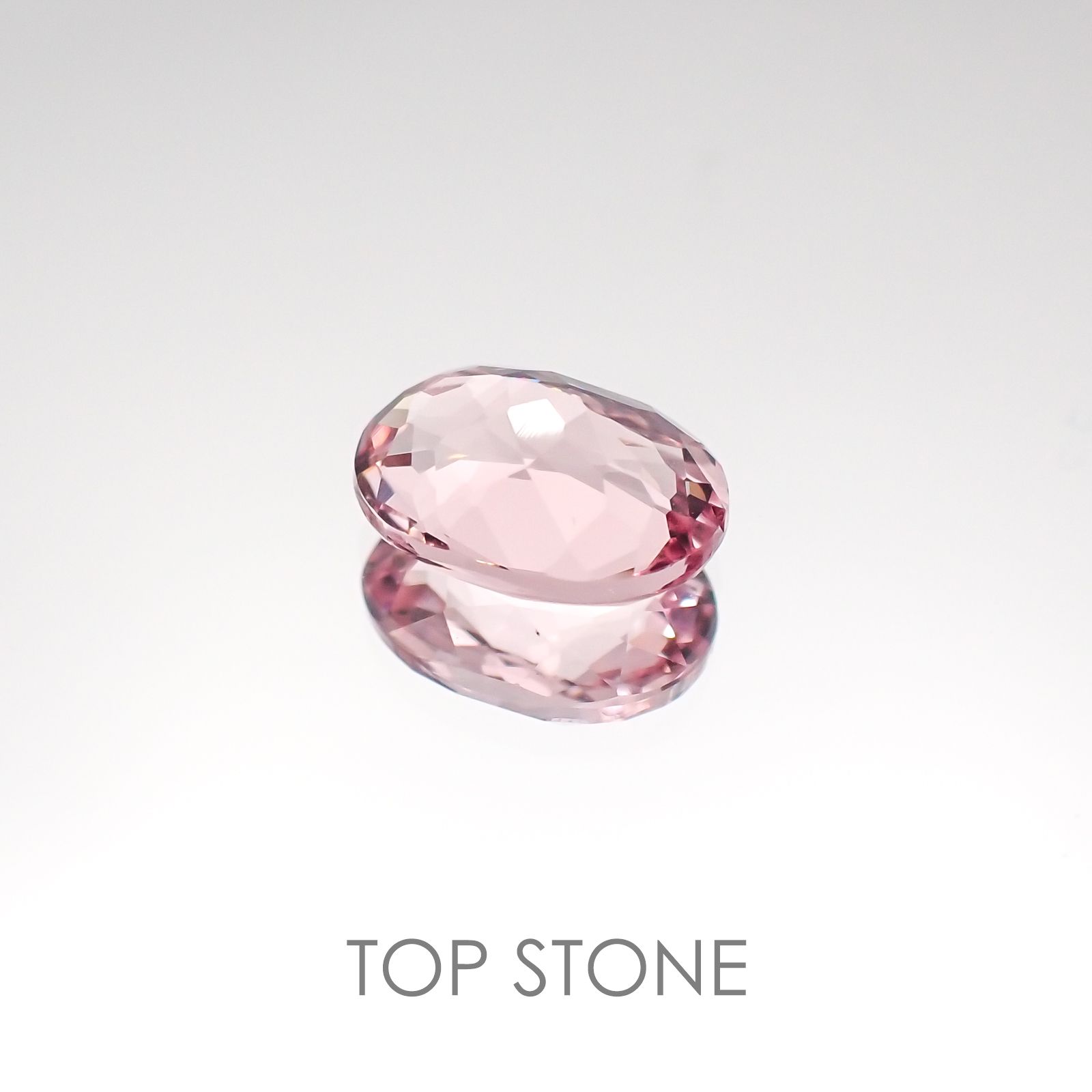 モルガナイト(宝石名モルガナイト) ナイジェリア産 1.35ct 識別済[20117403]8.4×6.3mm前後