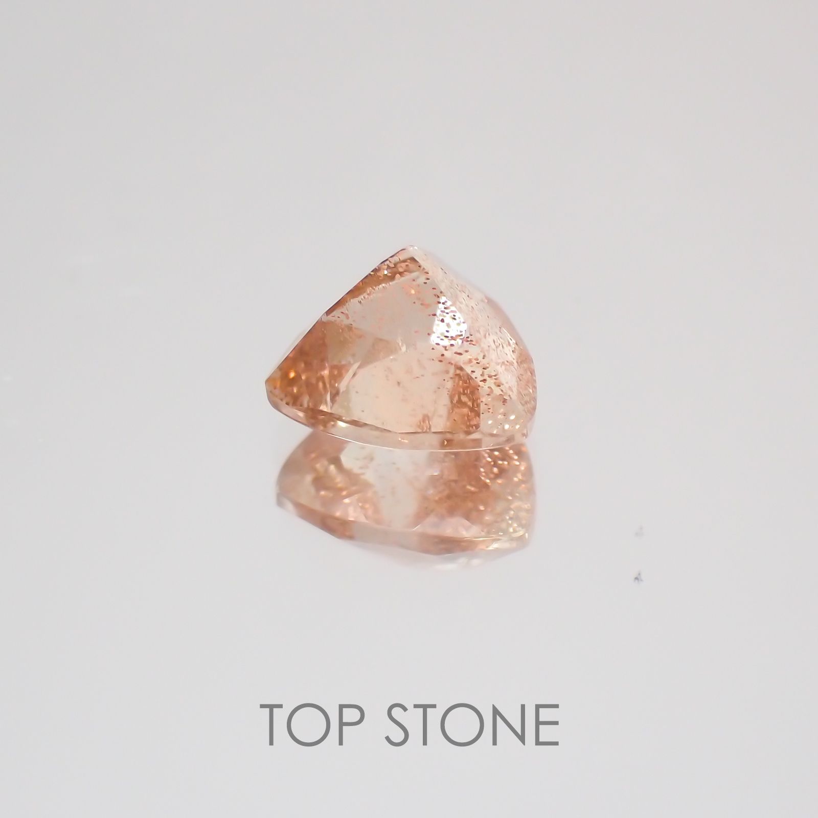 オレゴンサンストーン アメリカ産 ルース 0.42ct[21058945]5.1×5.1mm前後