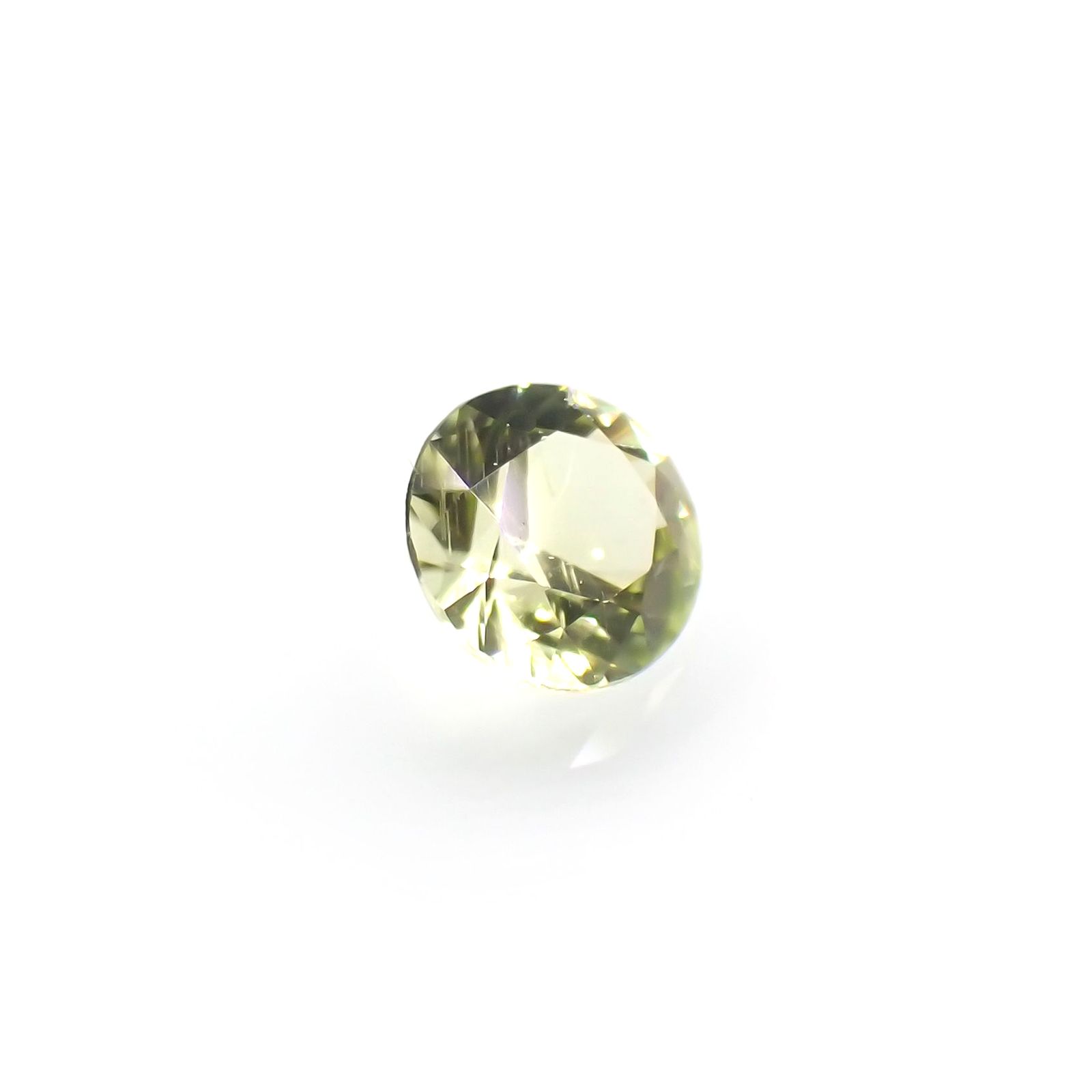 パラサイティックペリドット(宝石名ペリドット)採取地：ロシア 0.084ct 識別済[220616229]2.7x2.7mm前後