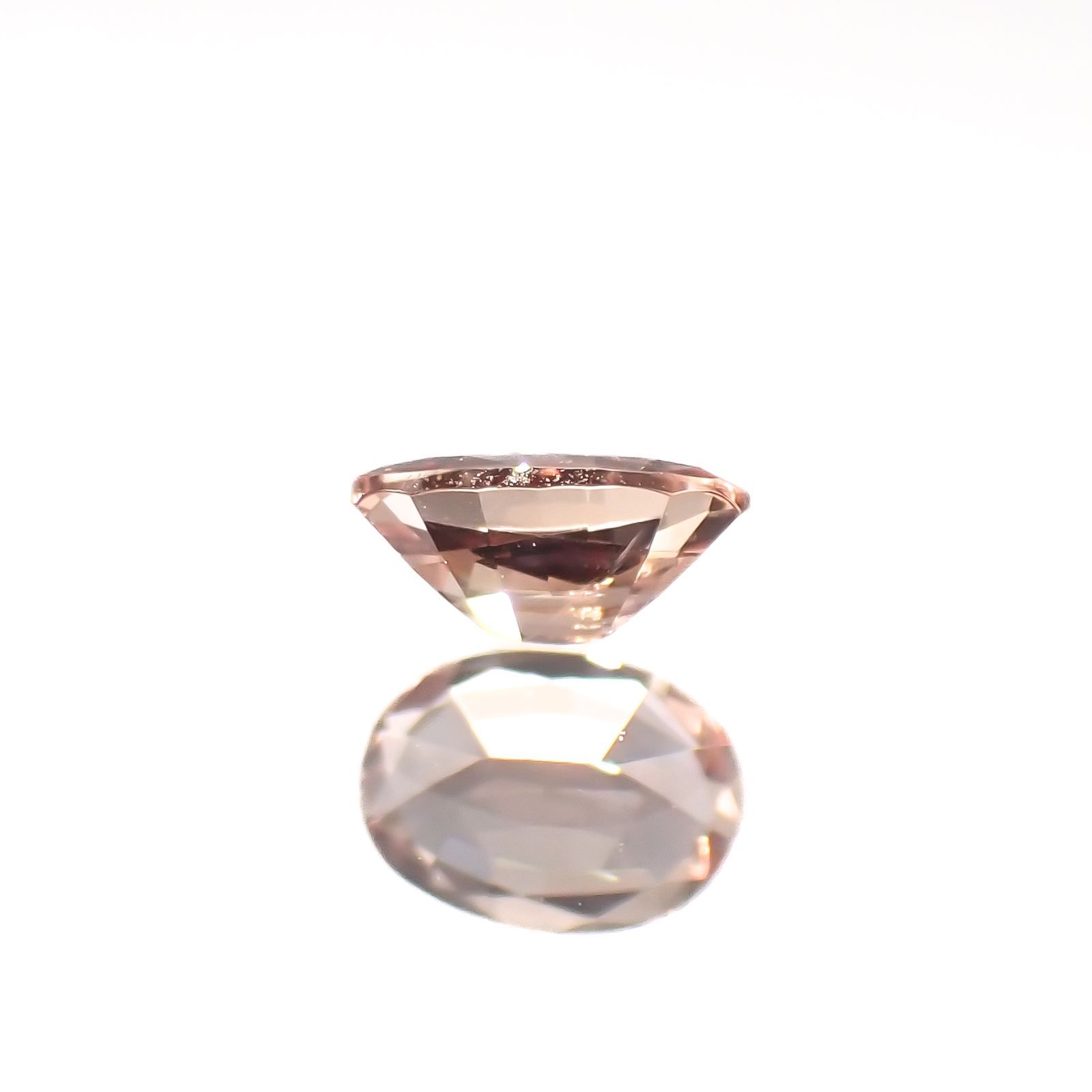 パパラチャサファイア(宝石名サファイア/別名パパラチャ・サファイア)スリランカ産 0.117ct ソ付(日独)[221219637]3.54x2.55mm前後