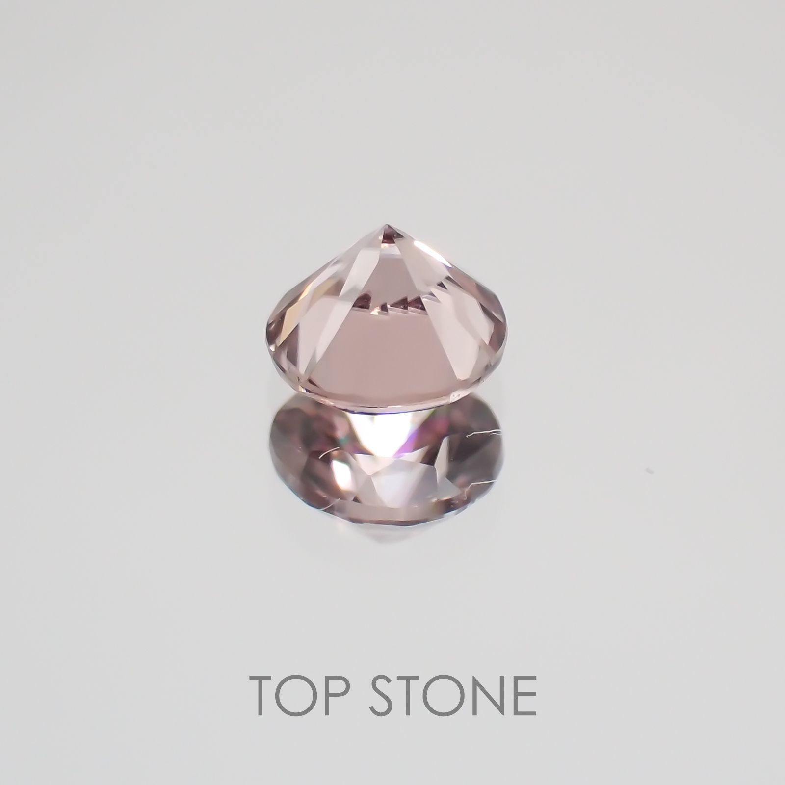 マラヤガーネット タンザニア産 ルース 0.39ct[21059378]4×4mm前後