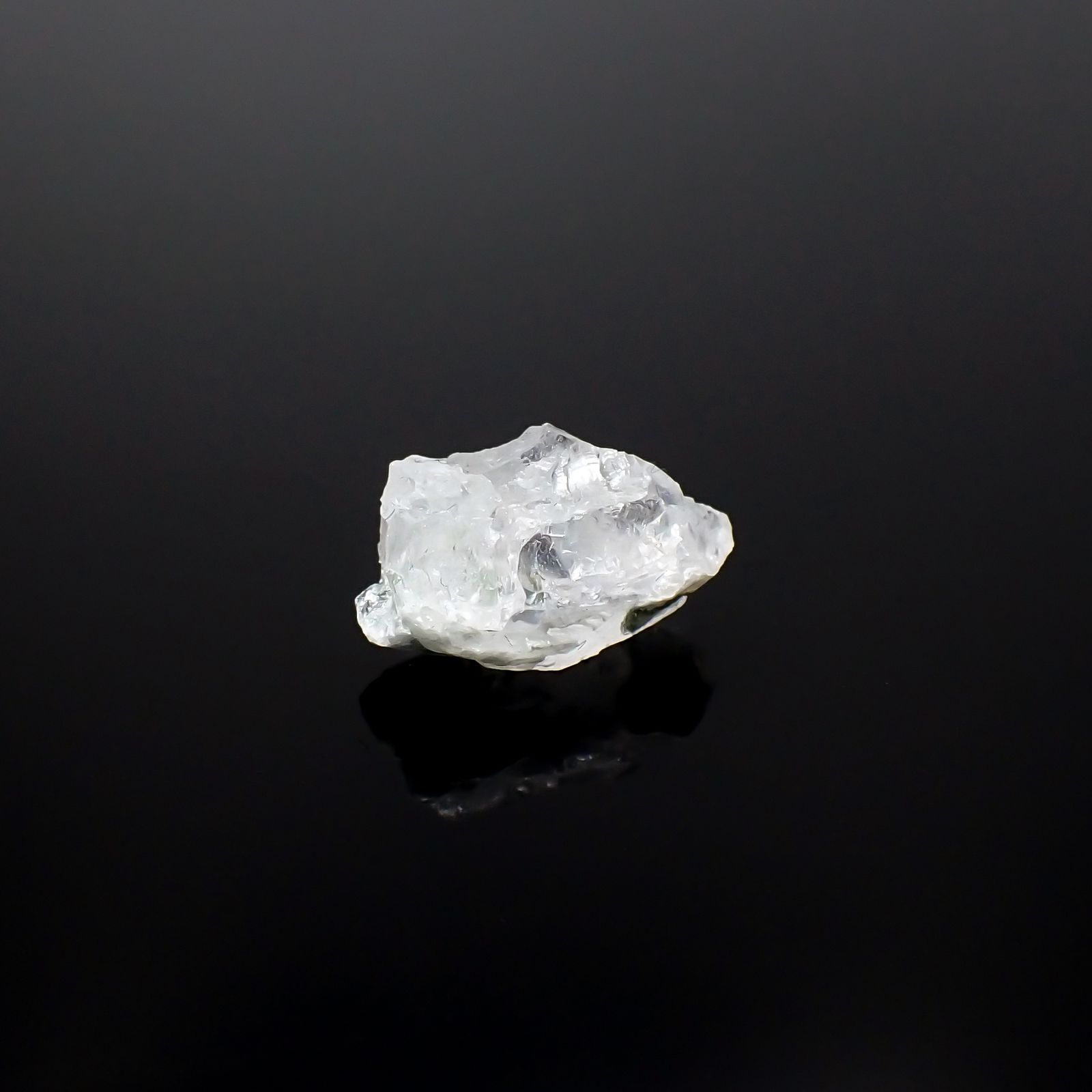フェナカイト 原石 ロシア産 3.61ct[231225162]12.7x7.9mm前後