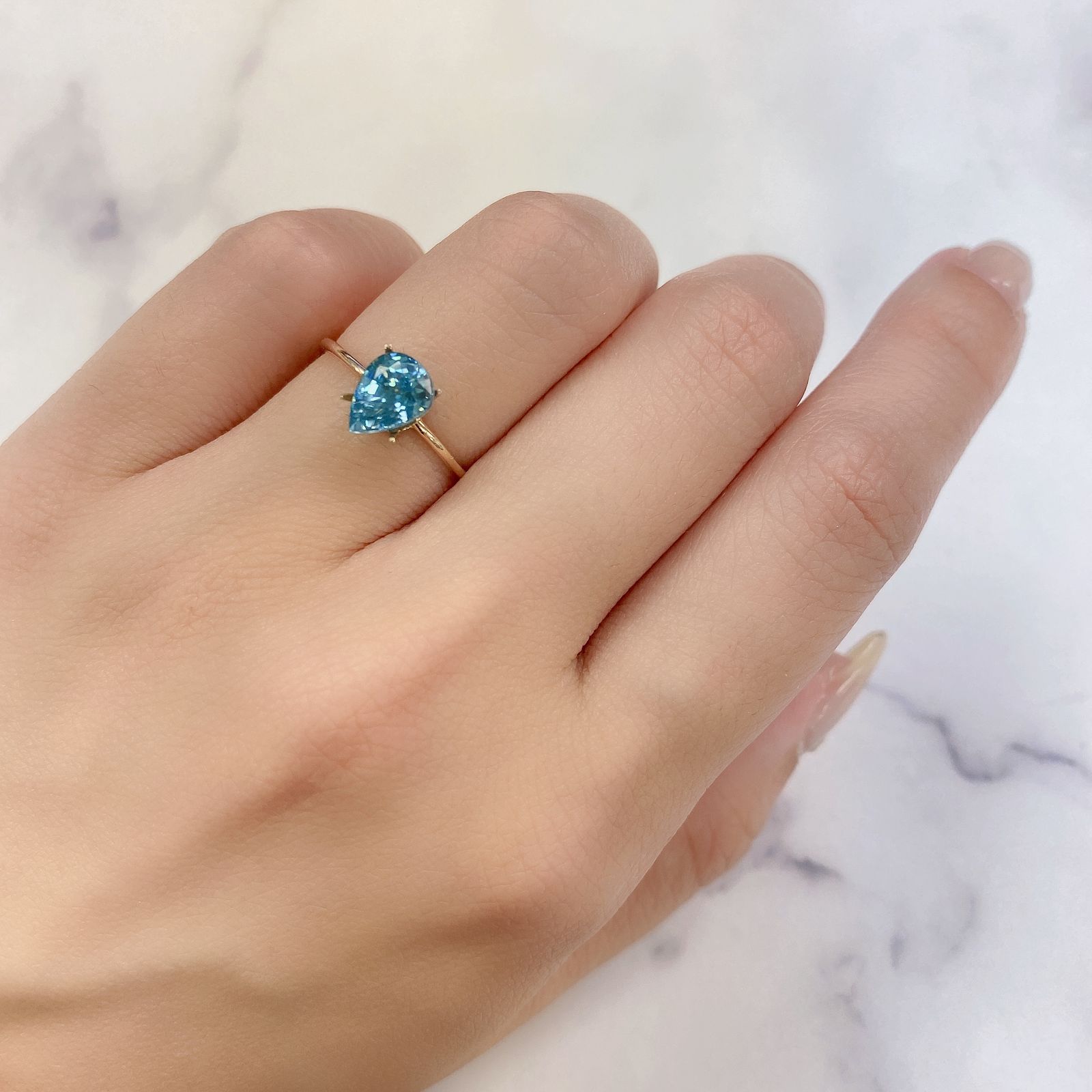 ブルージルコン(宝石名ジルコン) カンボジア産 1.80ct 識別済[20063295]7.8×6.1mm前後