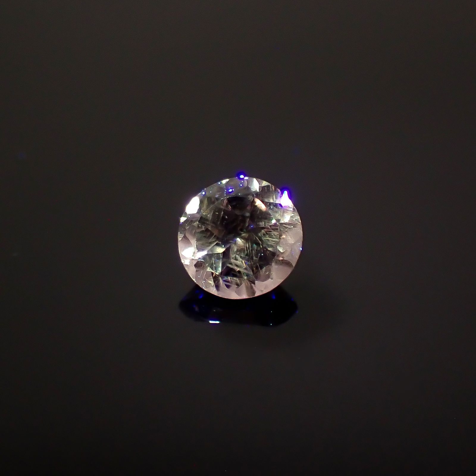 ドラゴンガーネット タンザニア産 0.23ct[240427281]3.5x3.5mm前後