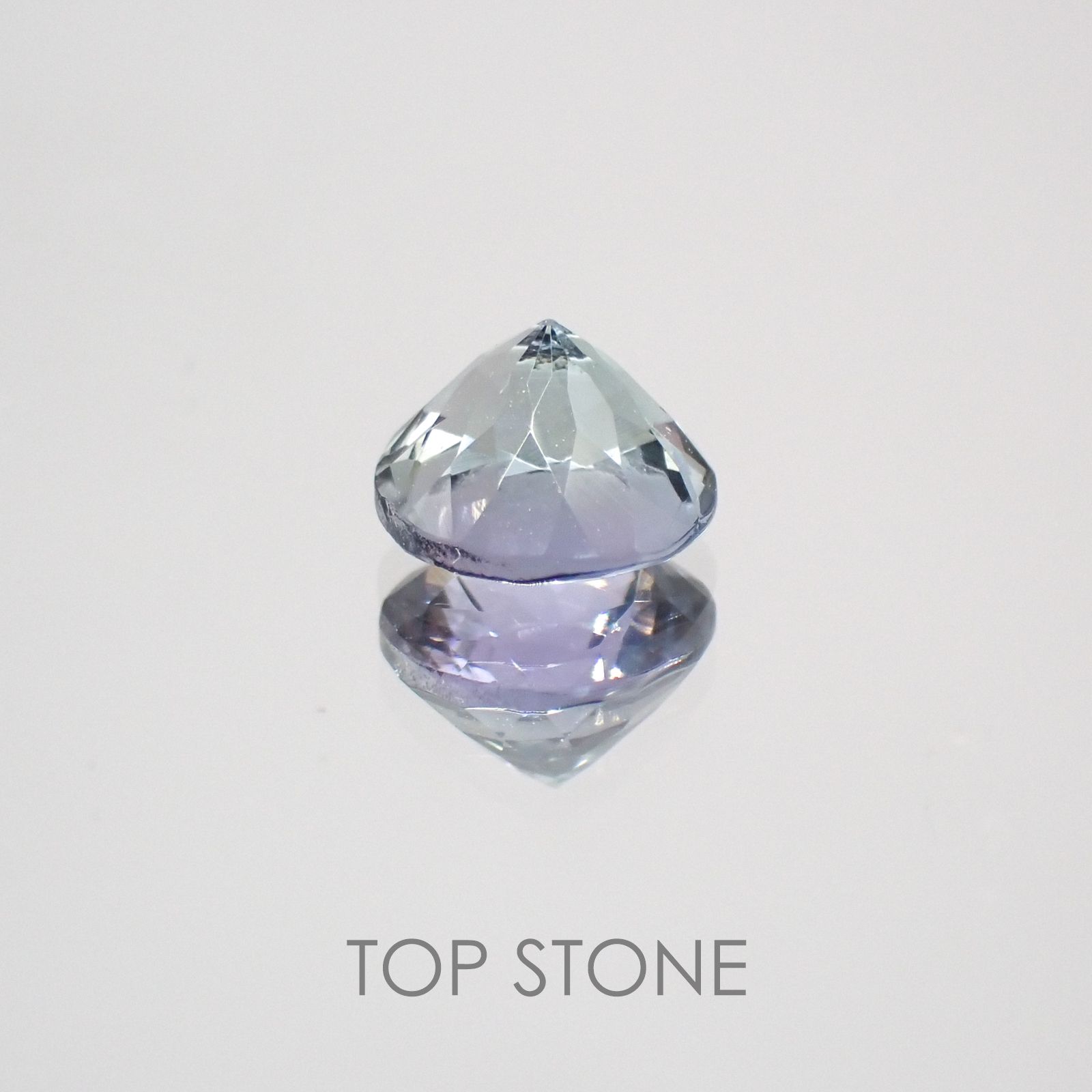 バイカラータンザナイト(ゾイサイト) タンザニア産 ルース 0.79ct[210410576]5.7×5.6mm前後