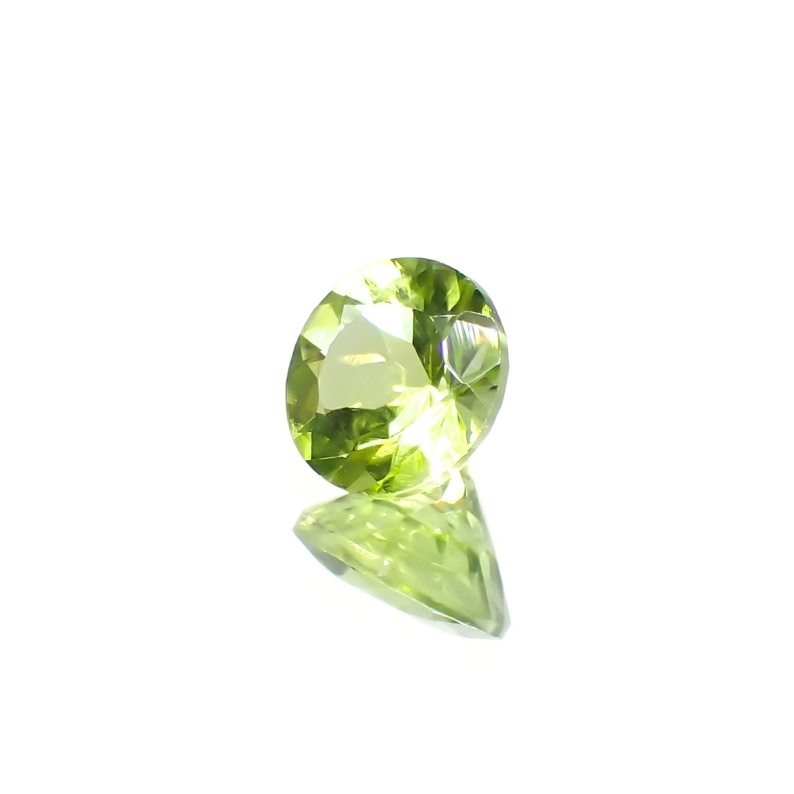 ペリドット(宝石名ペリドット) パキスタン産 識別済 1.15ct / 6.4x6.4mm前後 [210813072]