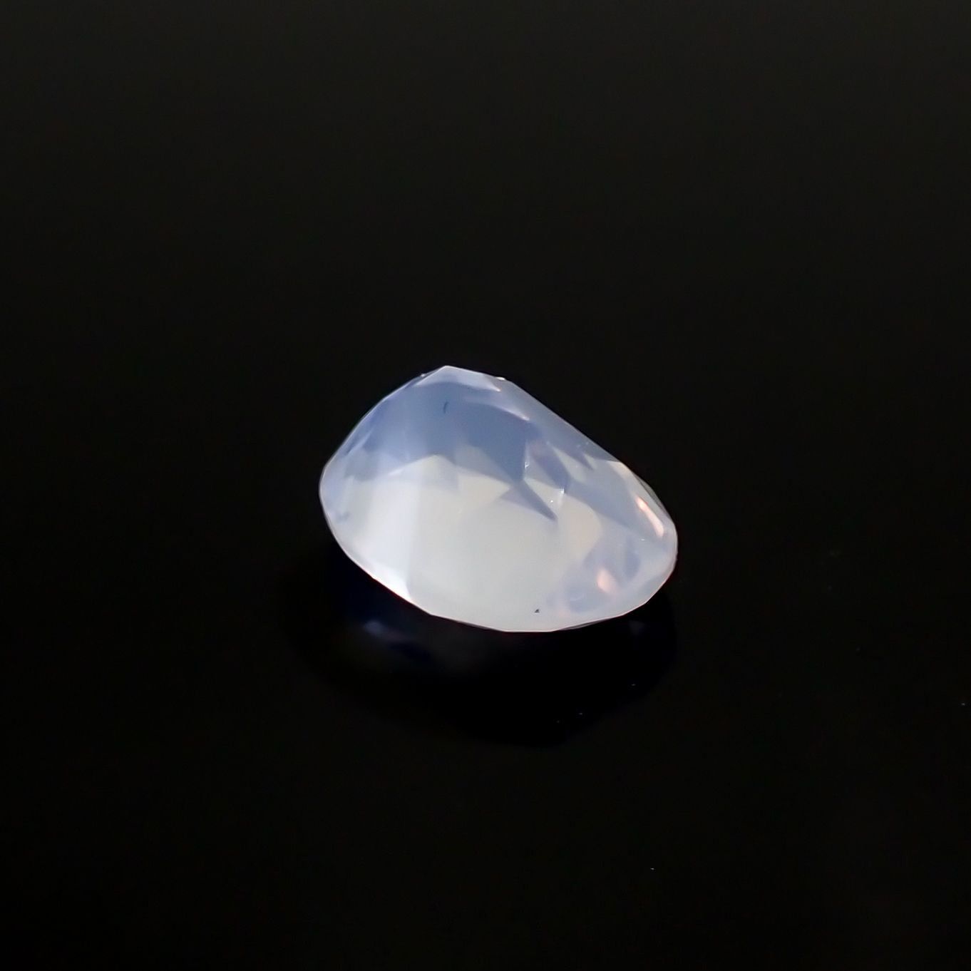 ムーンストーン(宝石名ムーンストーン) インド/スリランカ産 0.72ct 識別済[210912750]6.9×4.9mm前後
