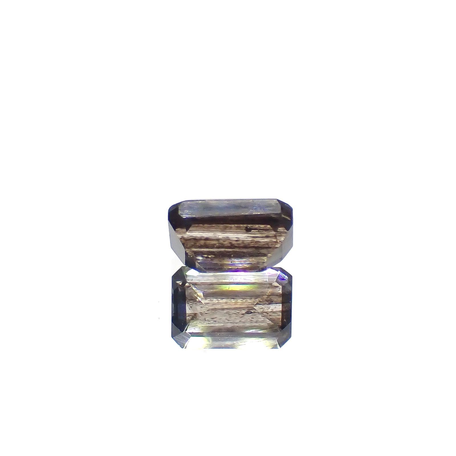 レインボースキャポライト ブラジル産 0.70ct [240326864]6.1x4mm前後