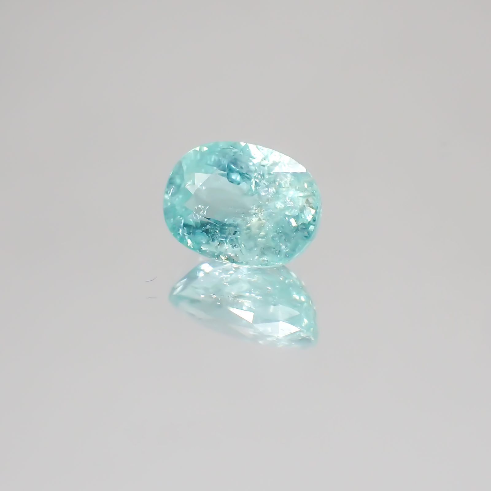 パライバトルマリン モザンビーク産 ルース 1.62ct[21059396]8.2×6mm前後