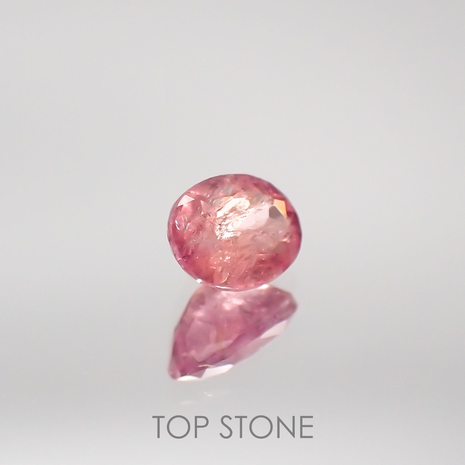 ペツォッタイト(ラズベリル) マダガスカル産 ルース 0.18ct[210611210]3.9×3mm前後