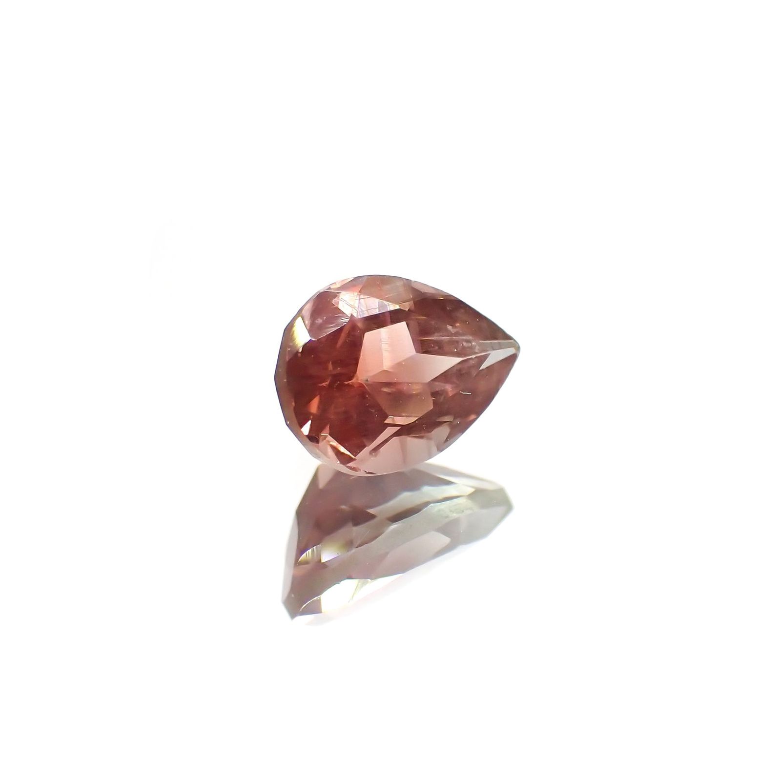 オレゴンサンストーン(宝石名ラブラドライト)アメリカ・オレゴン州産 識別済 0.72ct / 7x5mm前後 [231023903]