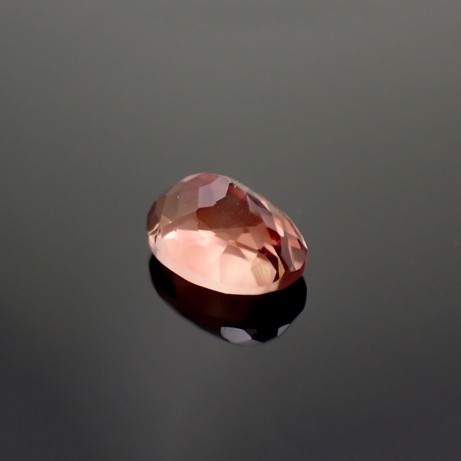 オレゴンサンストーン アメリカ・オレゴン州産 0.89ct[251018711]7.1x5mm前後