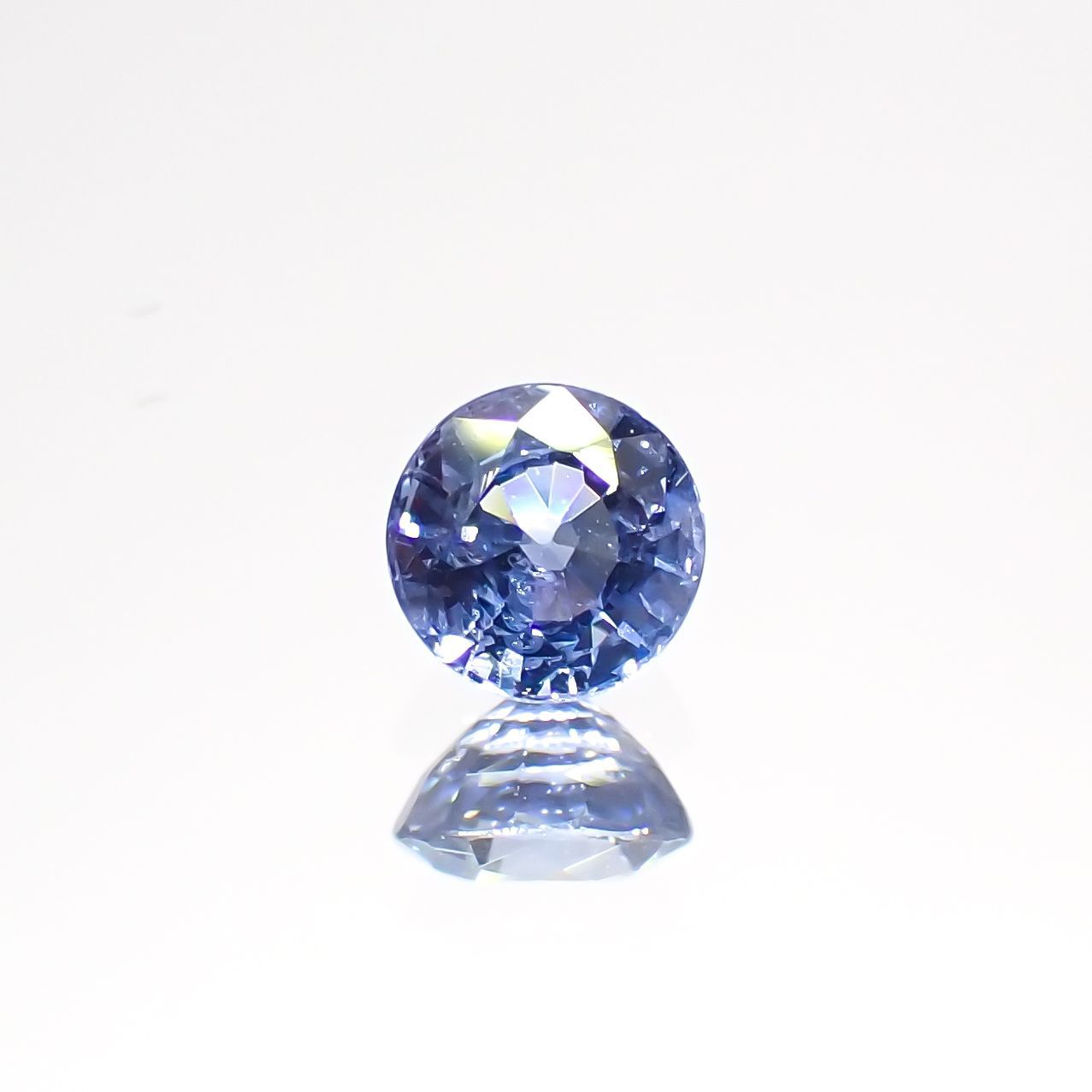 アイスブルーサファイア(宝石名サファイア)スリランカ/マダガスカル産 0.44ct 識別済[220515964]4.3x4.3mm前後