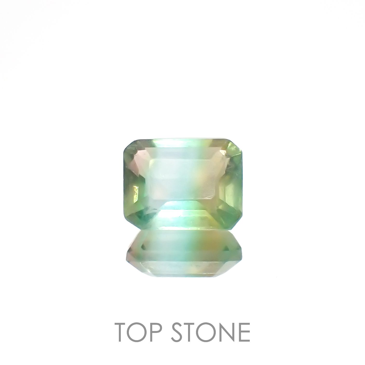 バイカラーフローライト ブラジル産 2.86ct[230119745]8.9x7mm前後