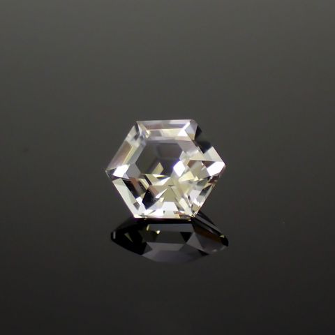 ◇ヘキサゴンカット◇レムリアンシードクリスタル(保証シール付き) ブラジル産 0.81ct[221018280]5.8x5.8mm前後