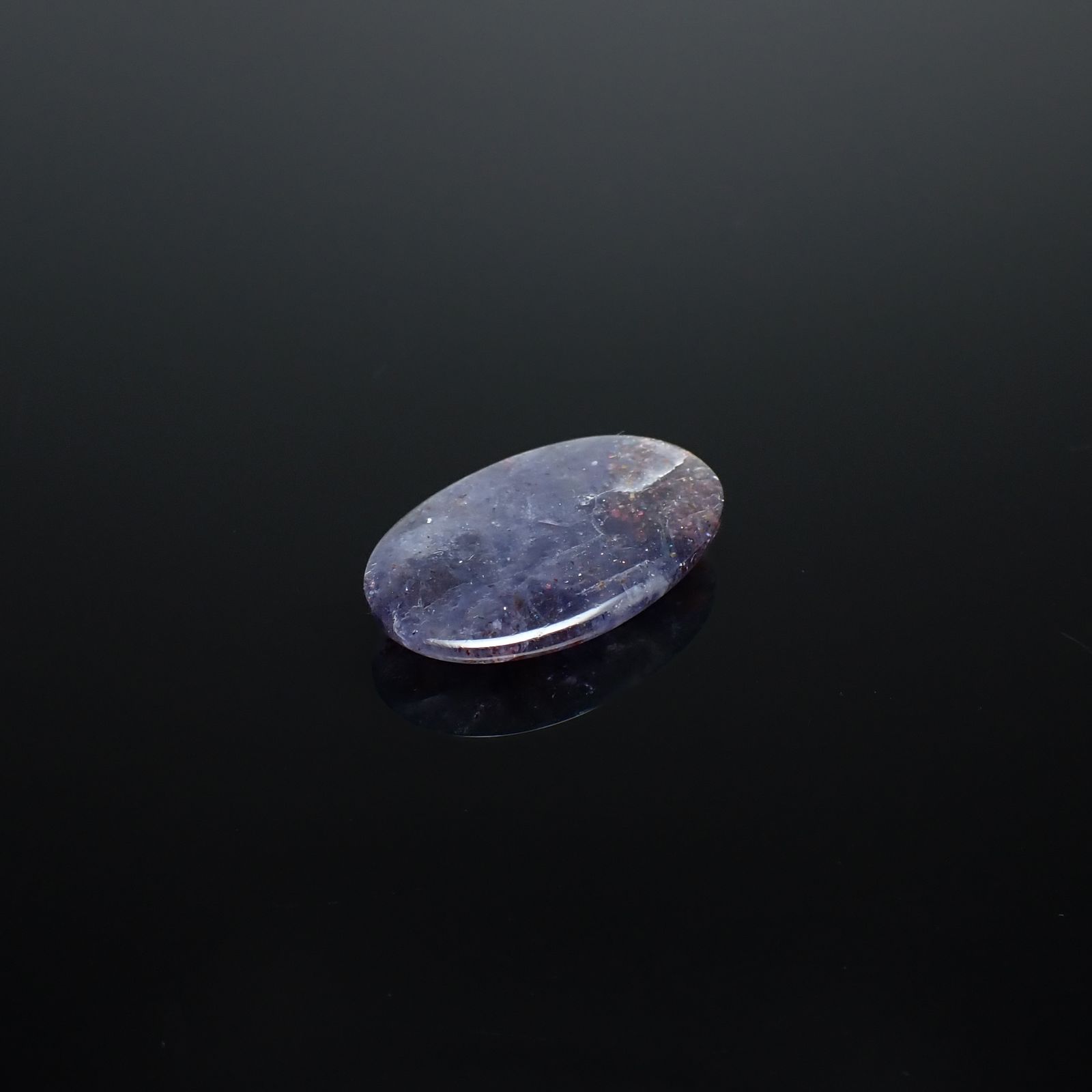 ブラッドショットアイオライト インド産 13.48ct[240226181]24.8x15.9mm前後