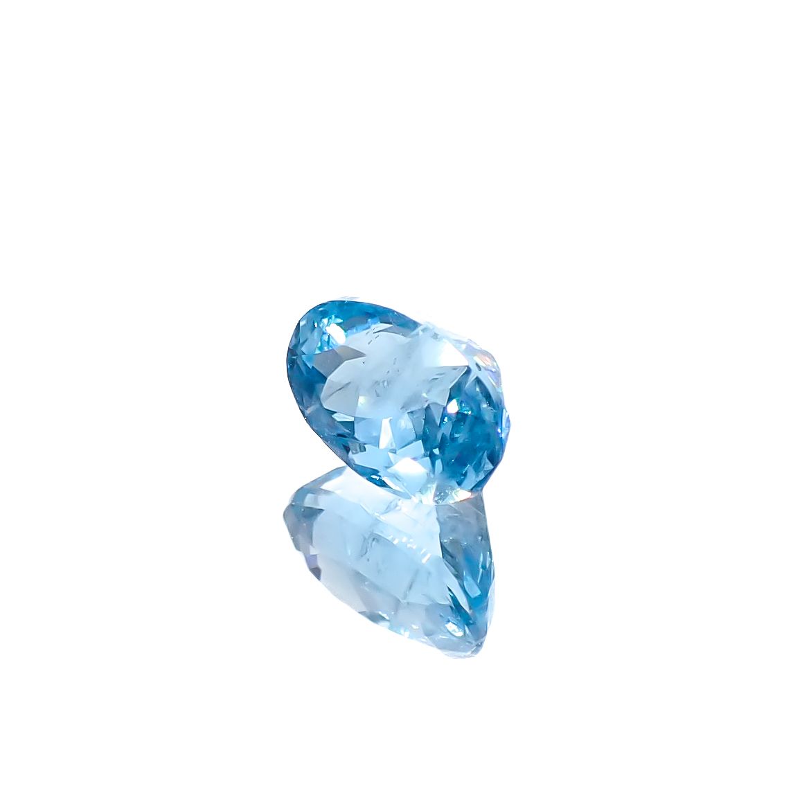 アウイナイト フルオレッセンス(宝石名アウイナイト)ドイツ産 0.727ct ソ付(彩珠)[240929129]6.7x4.4mm前後