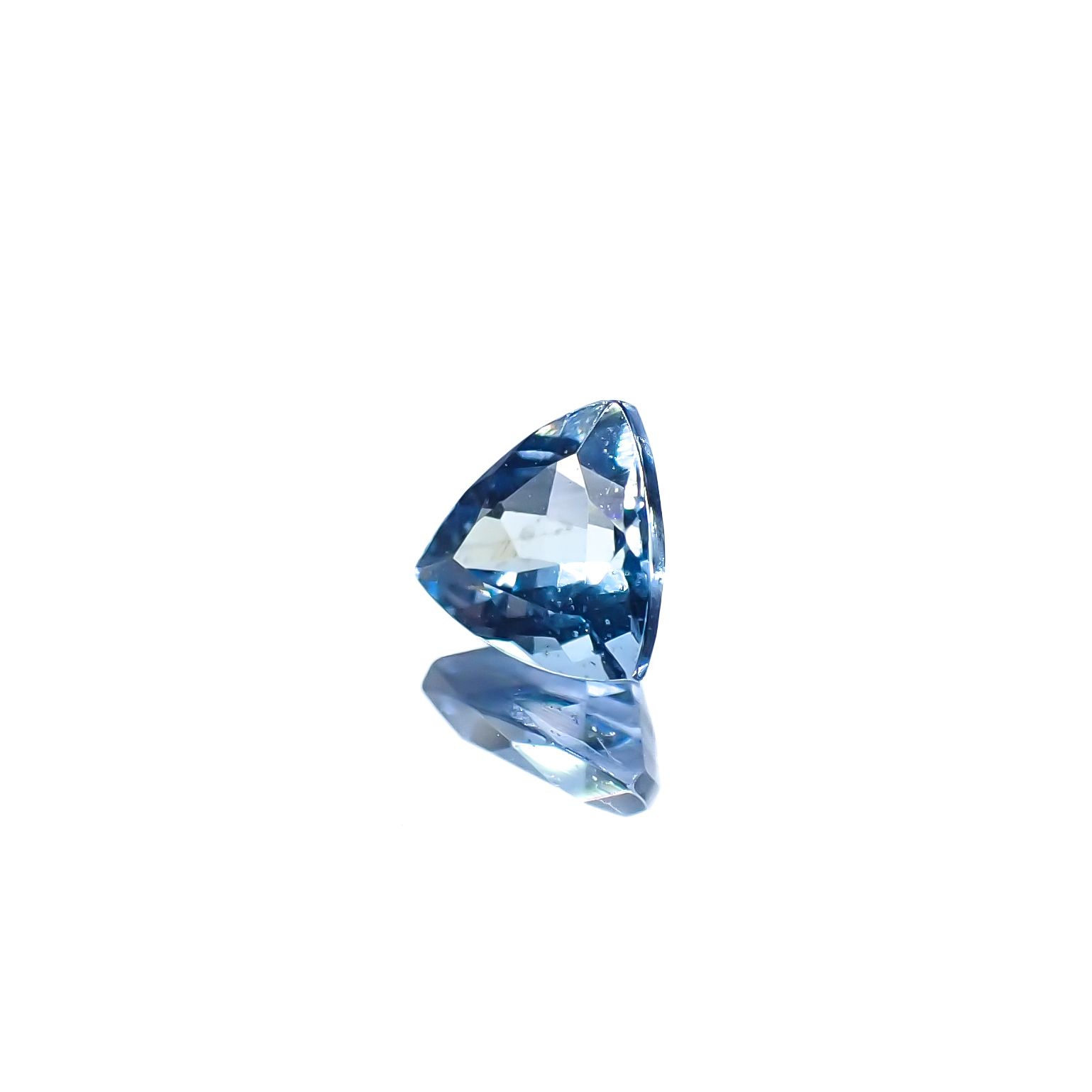 アベンチュリンアクアマリン ブラジル・ミナスジェライス州産 0.39ct[240225999]5x4.9mm前後
