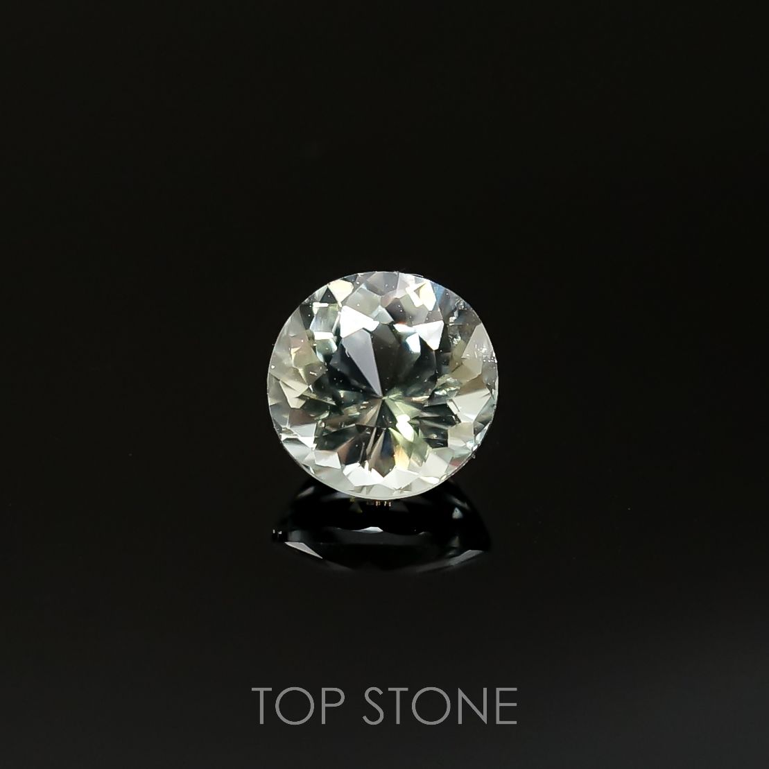 モンテブラサイト(宝石名モンテブラサイト)マダガスカル産 0.76ct 識別済[220817429]5.7x5.7mm前後