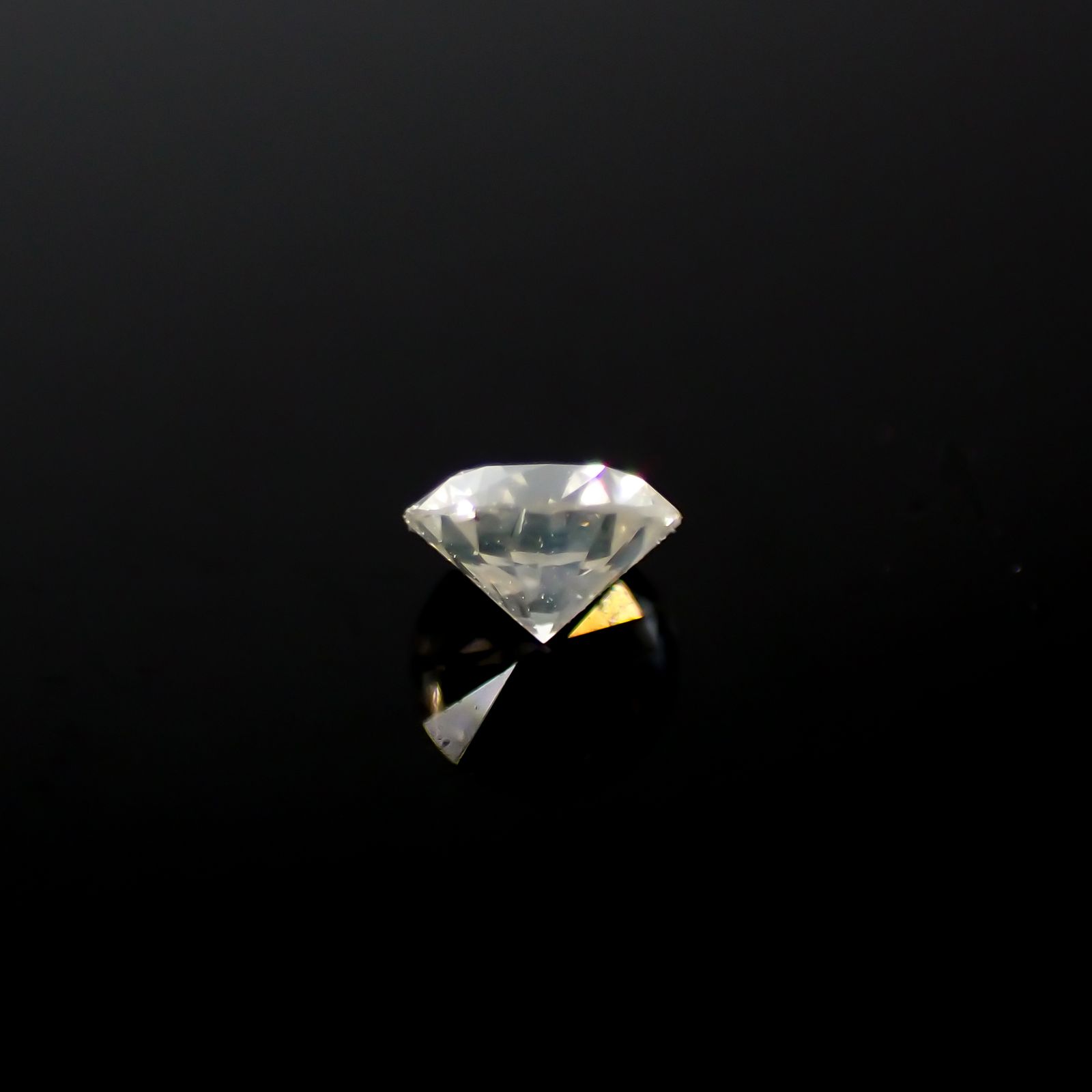シルキーダイヤモンド SI-VS 0.094ct[240326614]2.7x2.7mm前後