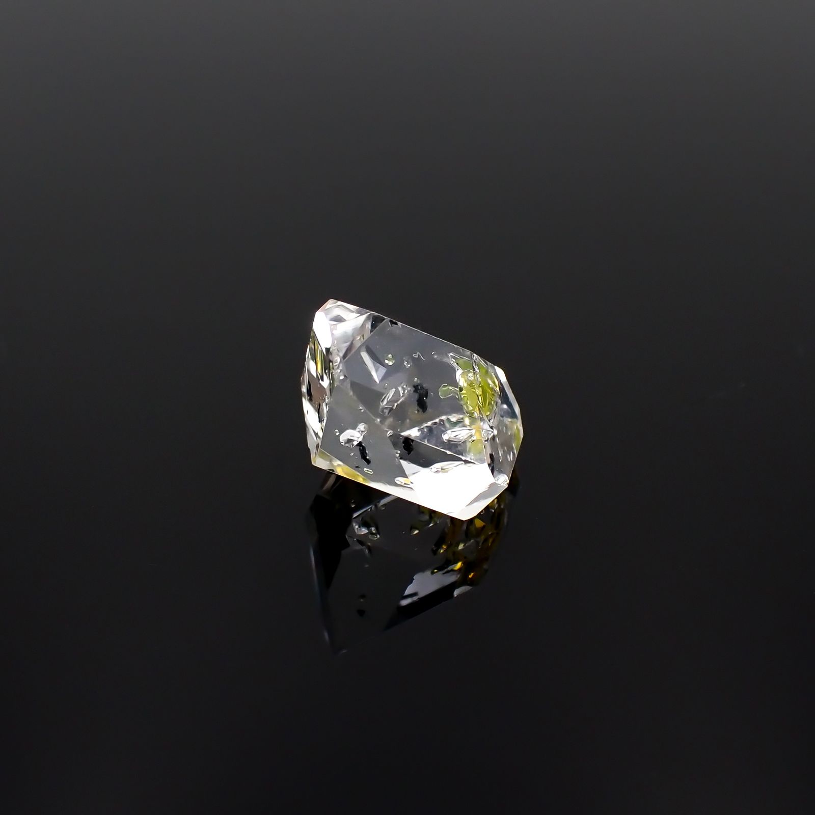 オイルインクォーツ原石 パキスタン産 5.39ct [231224719]13.4x10.1mm前後
