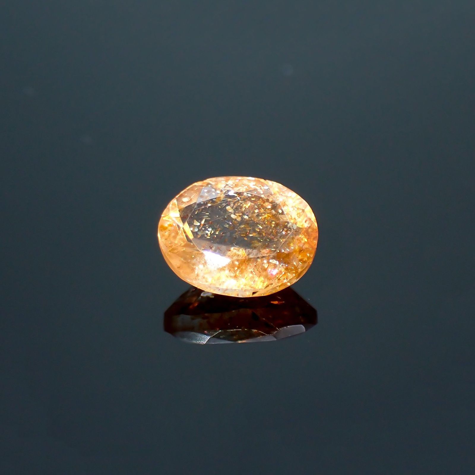 イリュージョンサンストーン インド産 1.79ct / 8.9x7mm前後 [260214216]