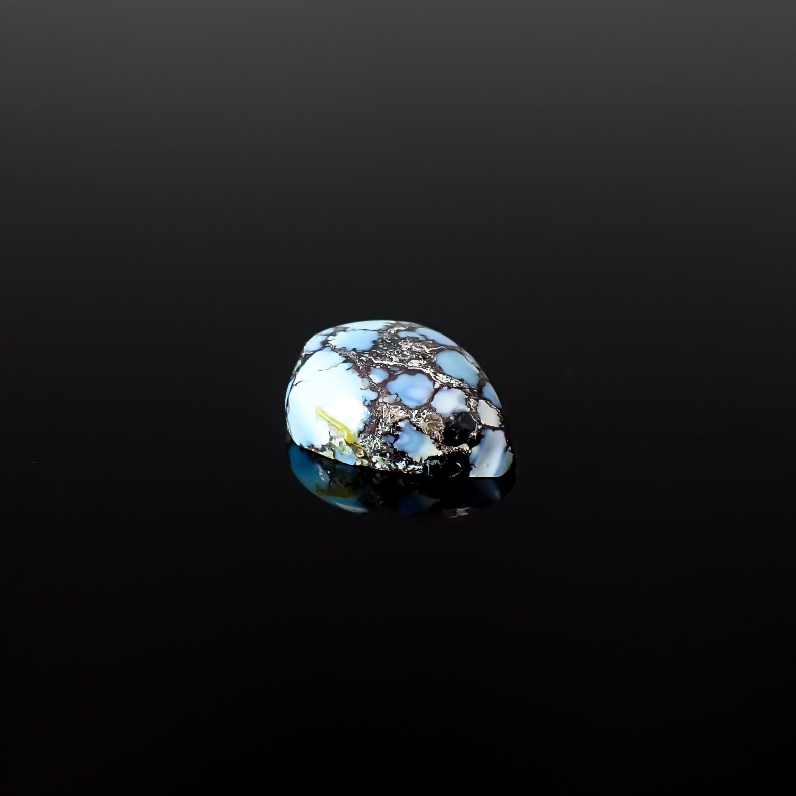 ターコイズ カザフスタン・ゴールデンヒル鉱山産 2.94ct / 11.5x8.7mm前後 [260331867]