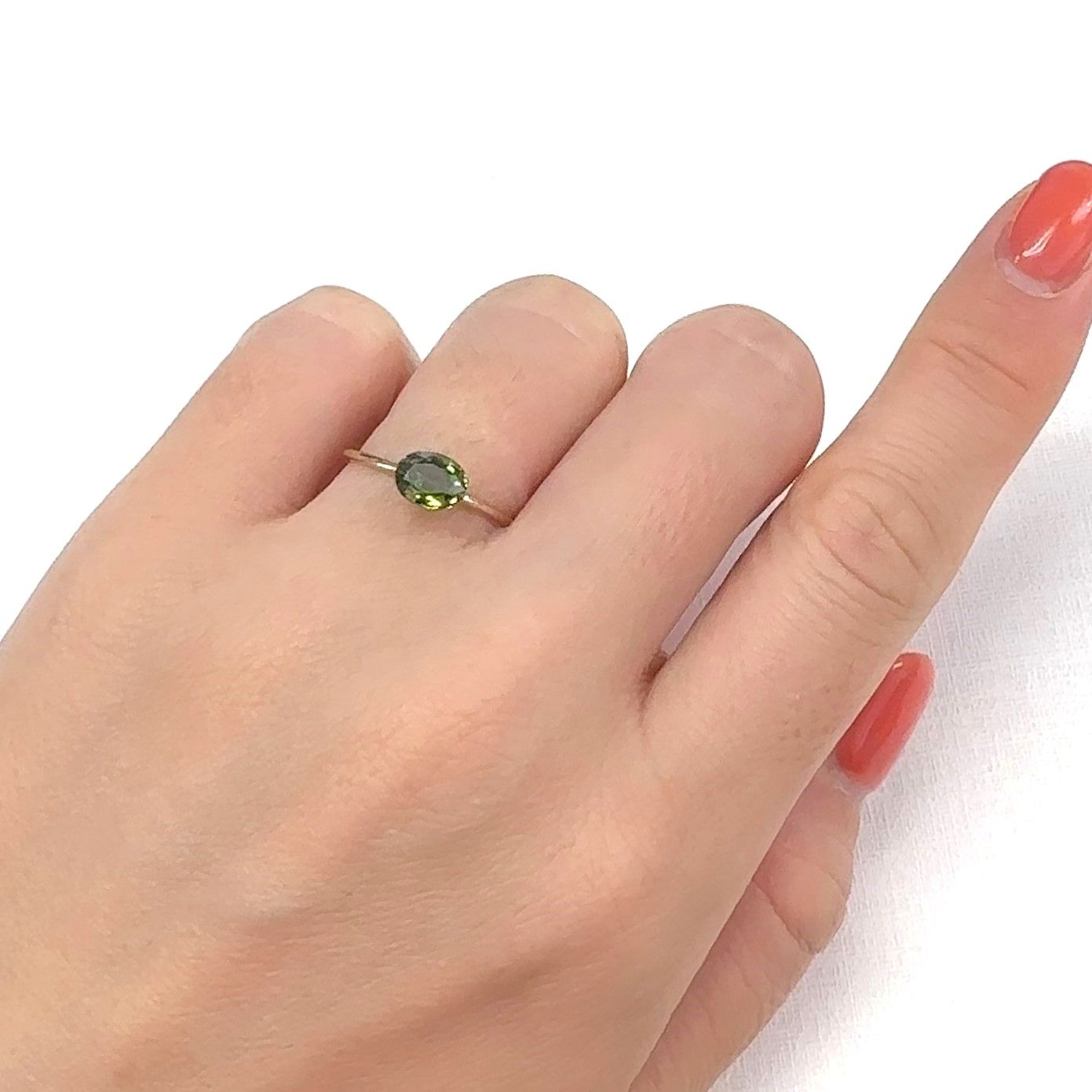 グリーンジルコン スリランカ/カンボジア産 1.03ct[240929087]6.7x5.1mm前後