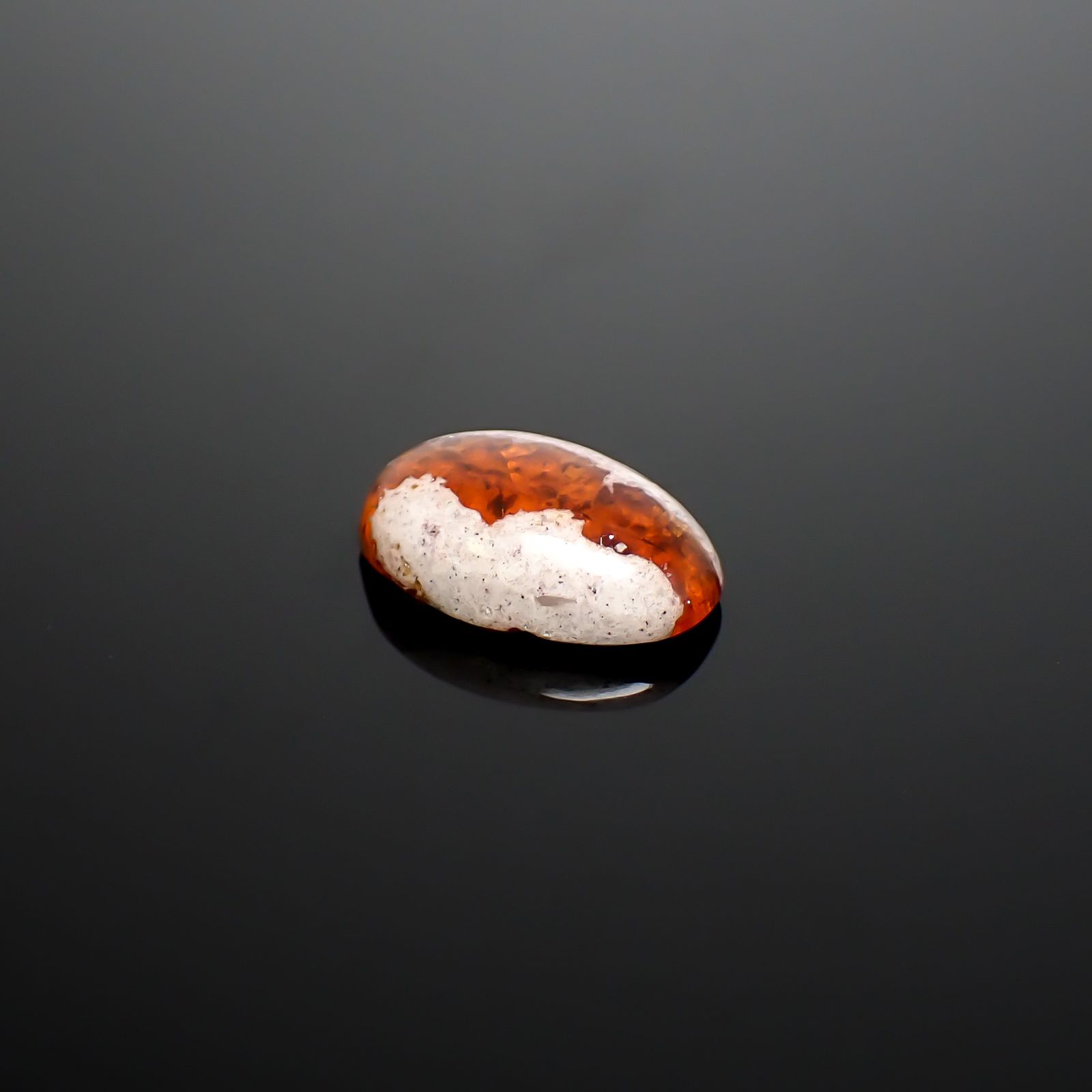 カンテラオパール メキシコ産 3.79ct / 14.1x9.1mm前後 [260933087]