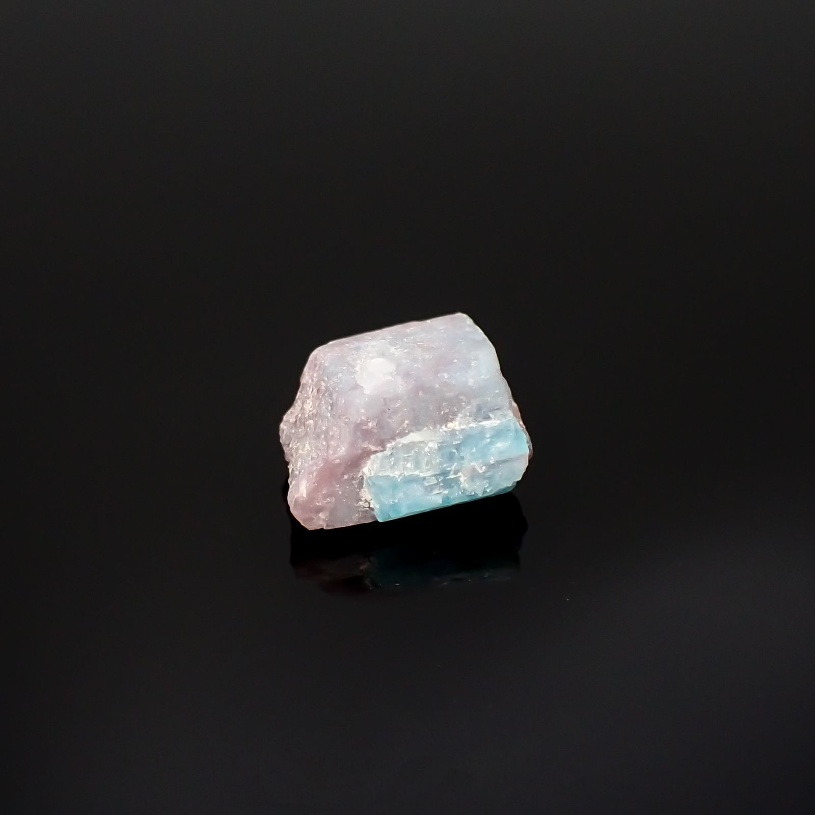 バイカラーパライバトルマリン 原石 ブラジル産 3.86ct[220516005]10.2x10.2mm前後