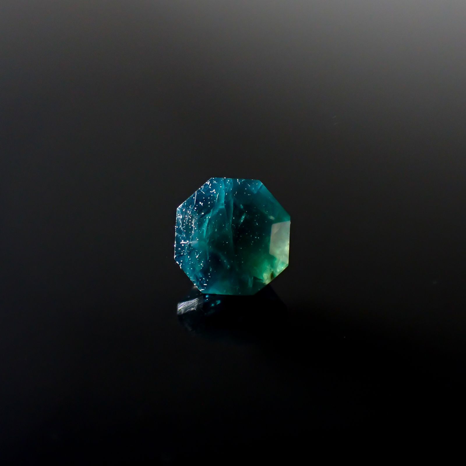 ◇オクタゴンカット◇グランディディエライト マダガスカル産 0.64ct[240628321]5.1x5mm前後