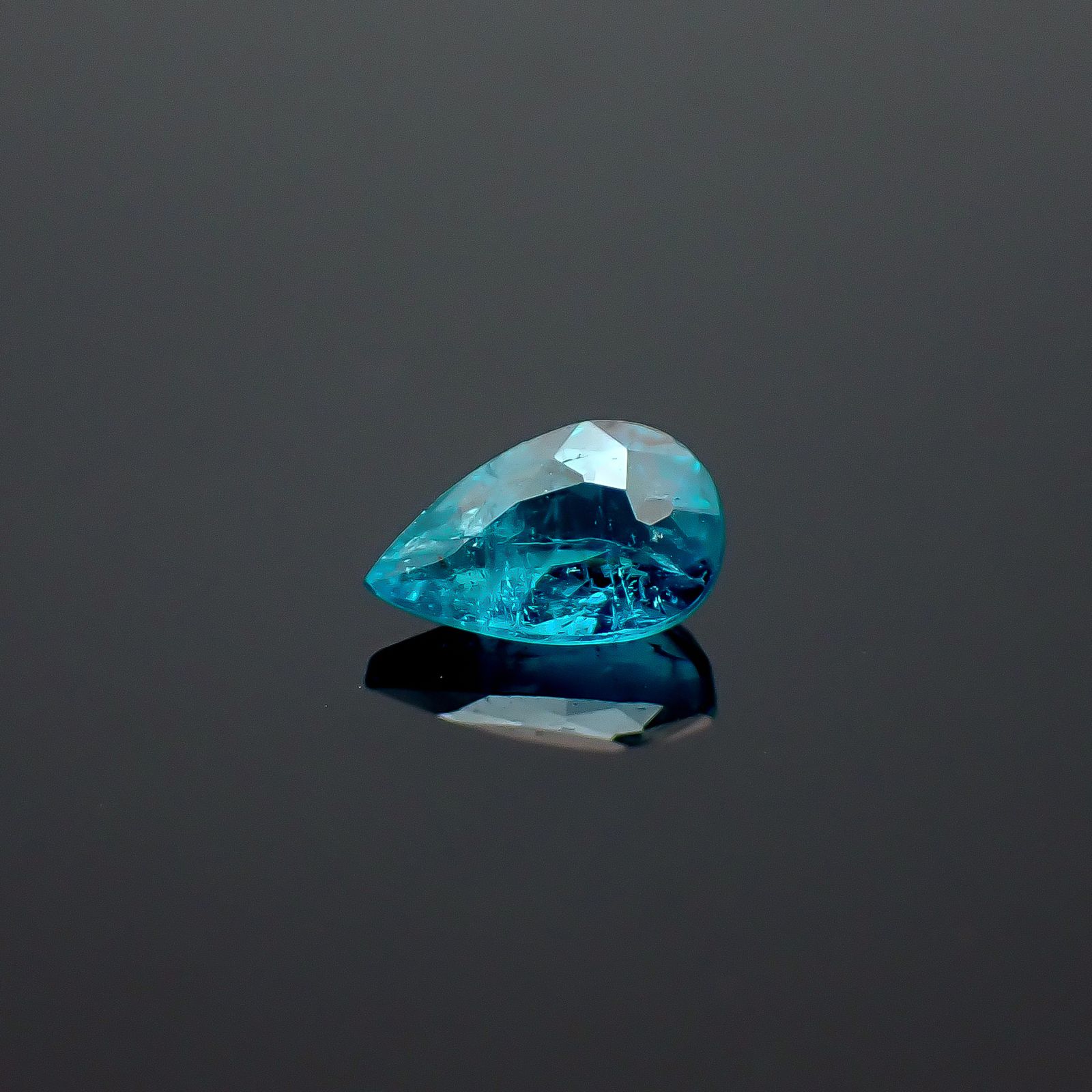 パライバトルマリン(宝石名トルマリン/別名パライバ・トルマリン)エチオピア産 GIA鑑付 0.29ct / 5.5x3.48mm前後 [260933193]