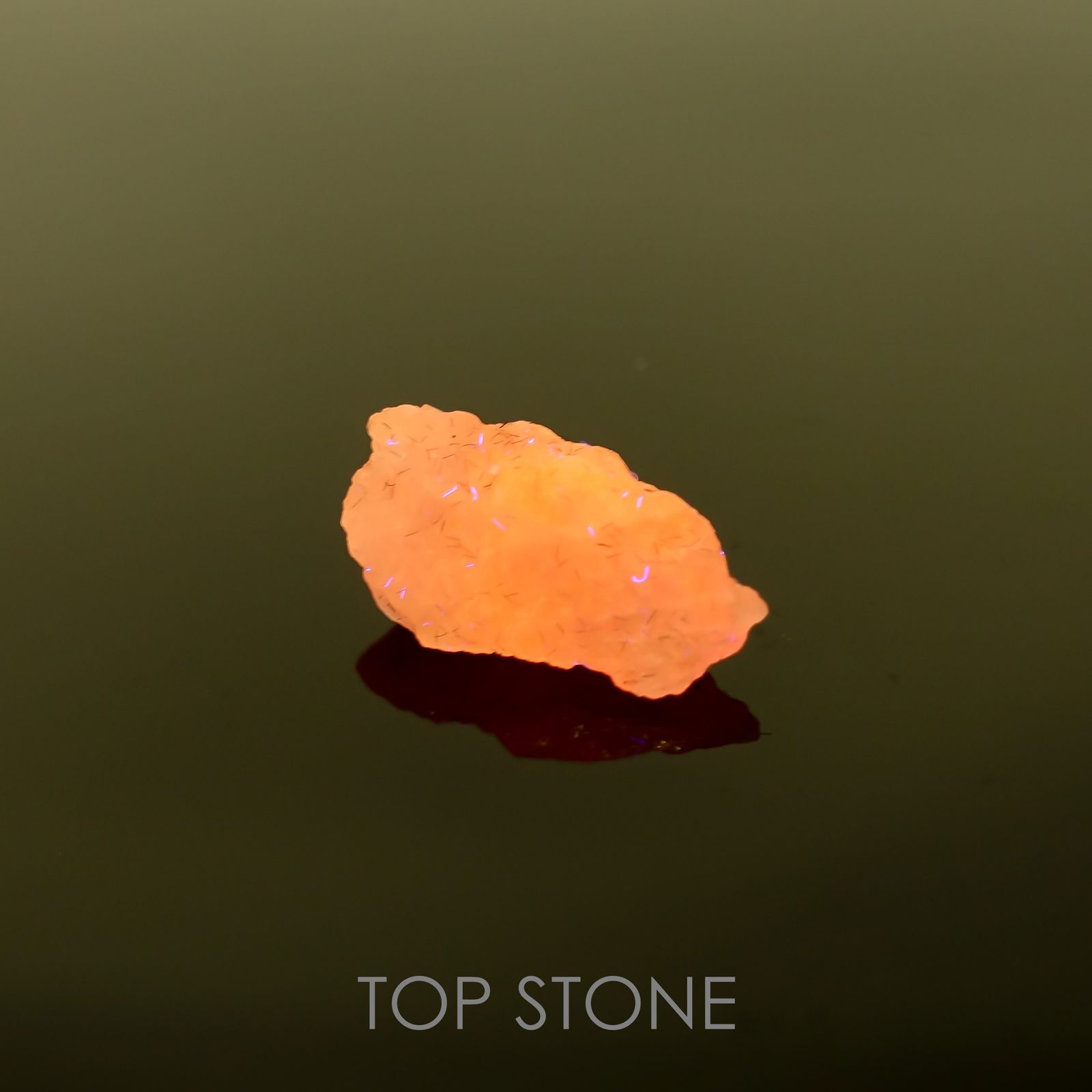 ハックマナイト原石 アフガニスタン産 3.96ct[220115529]16.5x8.6mm前後