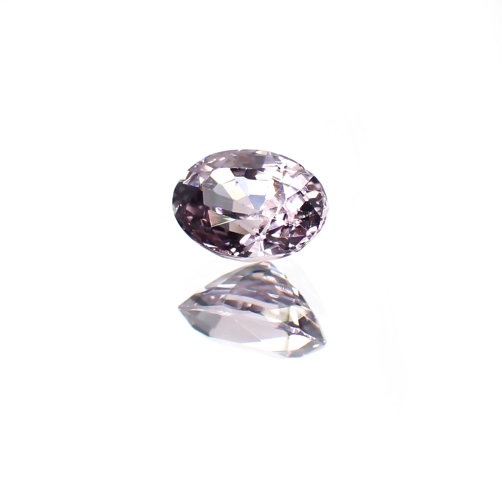 バイオレットスピネル(宝石名スピネル)ビルマ産 1.03ct 識別済[220113920]7.1x5mm前後