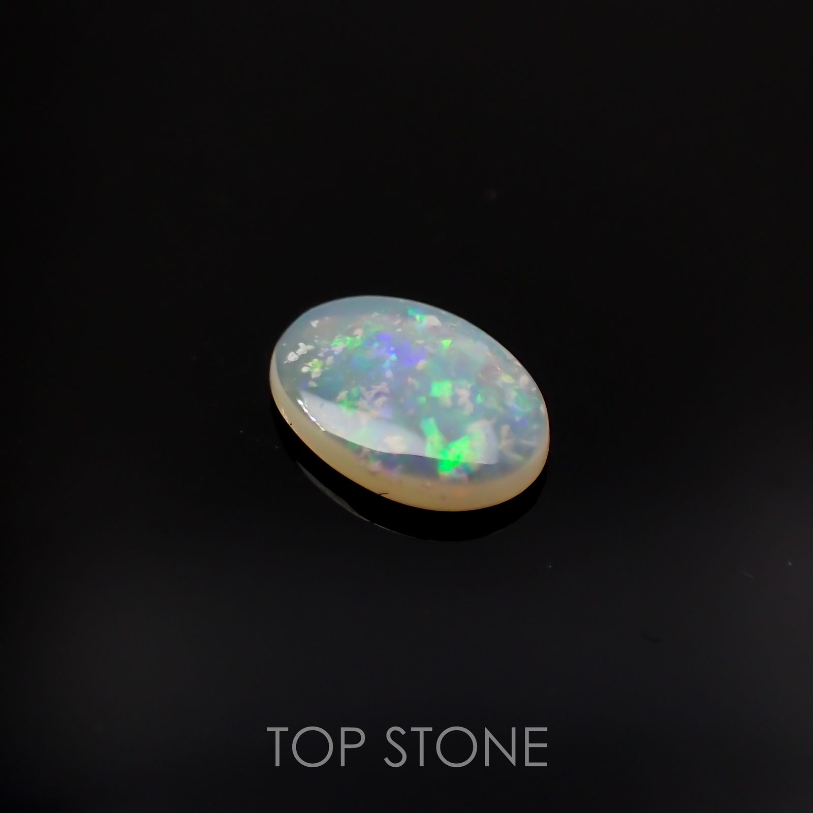 オパール オーストラリア産 0.37ct[221018434]7.2x5mm前後