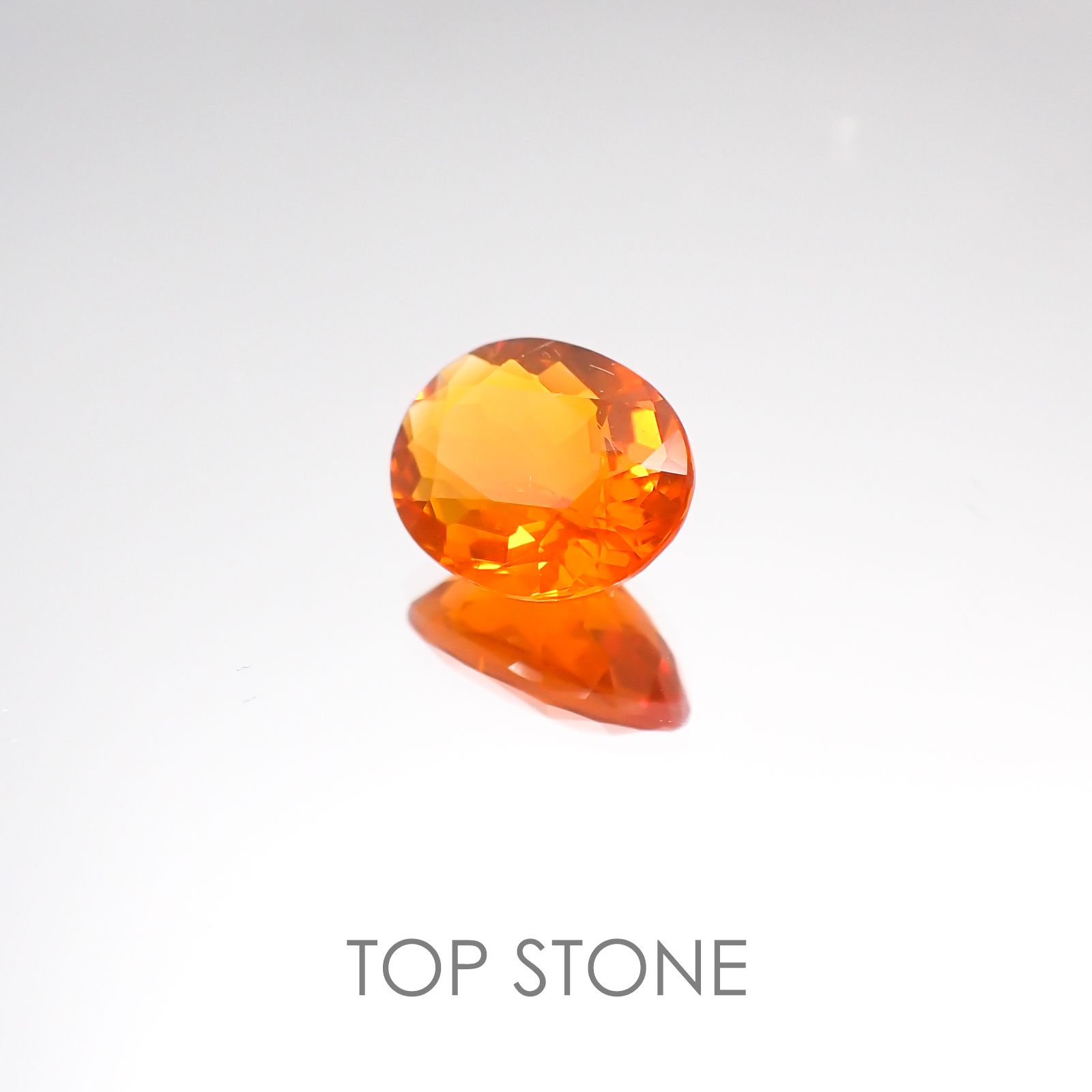 ファイヤーオパール(宝石名ファイヤー・オパール) メキシコ産 1.56ct 識別済[20117524]9.8×7.6mm前後