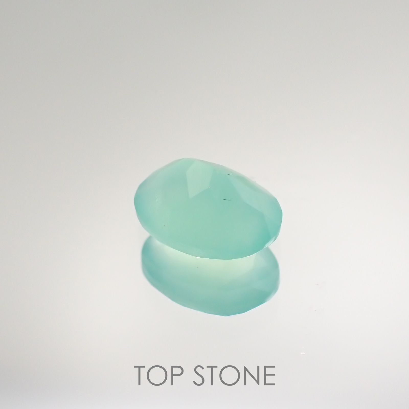 アクアプレーズ(宝石名ブルー グリーン・カルセドニー) 南アフリカ産 1.18ct 識別済[210812351]8.2×6.1mm前後