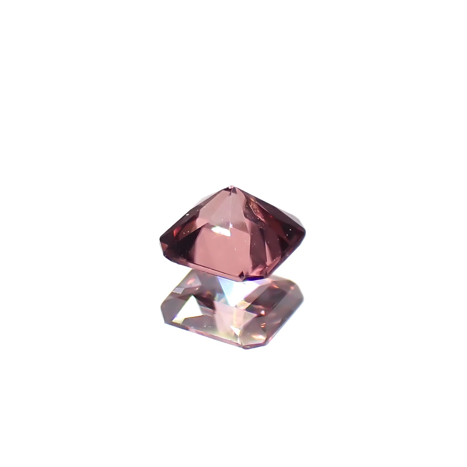 ピンクジルコン スリランカ/カンボジア産 0.27ct[240627917]3.3x3.2mm前後