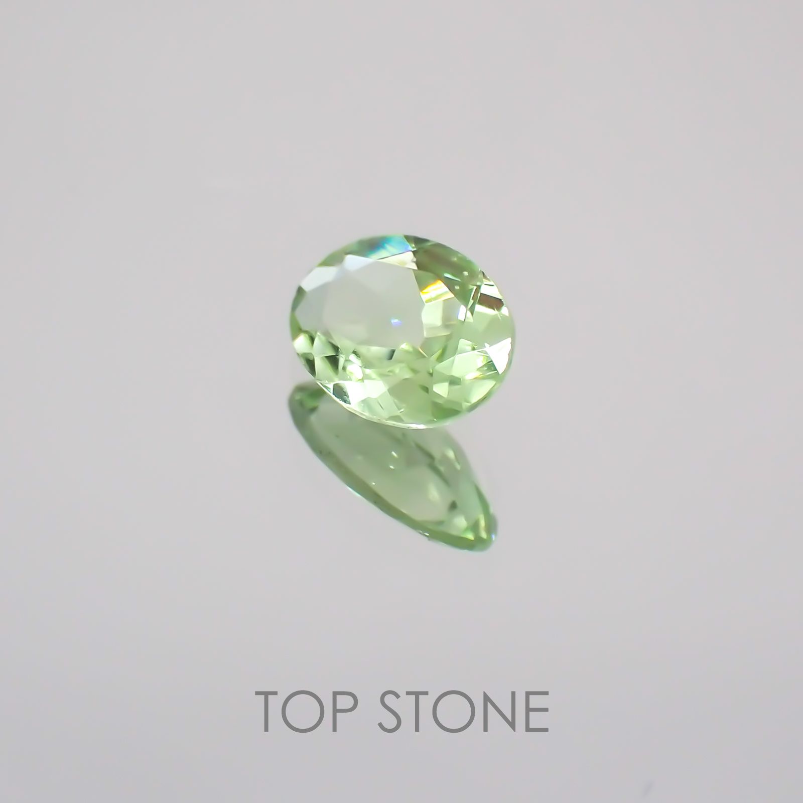 ミントガーネット タンザニア産 ルース 0.48ct[210610005]6.3×4.3mm前後